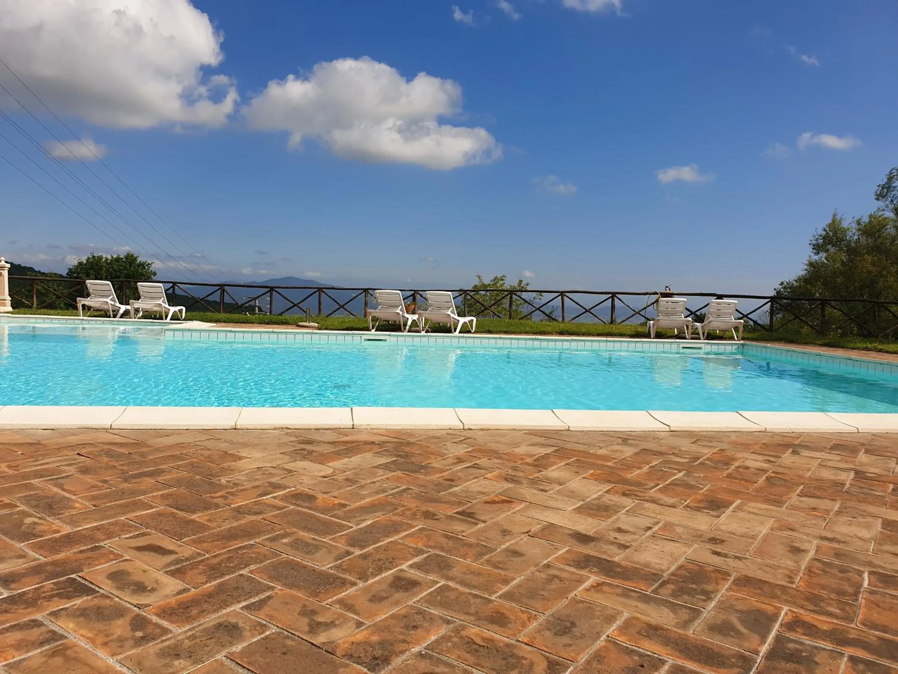 Swimming pool in Country House il Ciliegio Swimming pool in Country House il Ciliegio