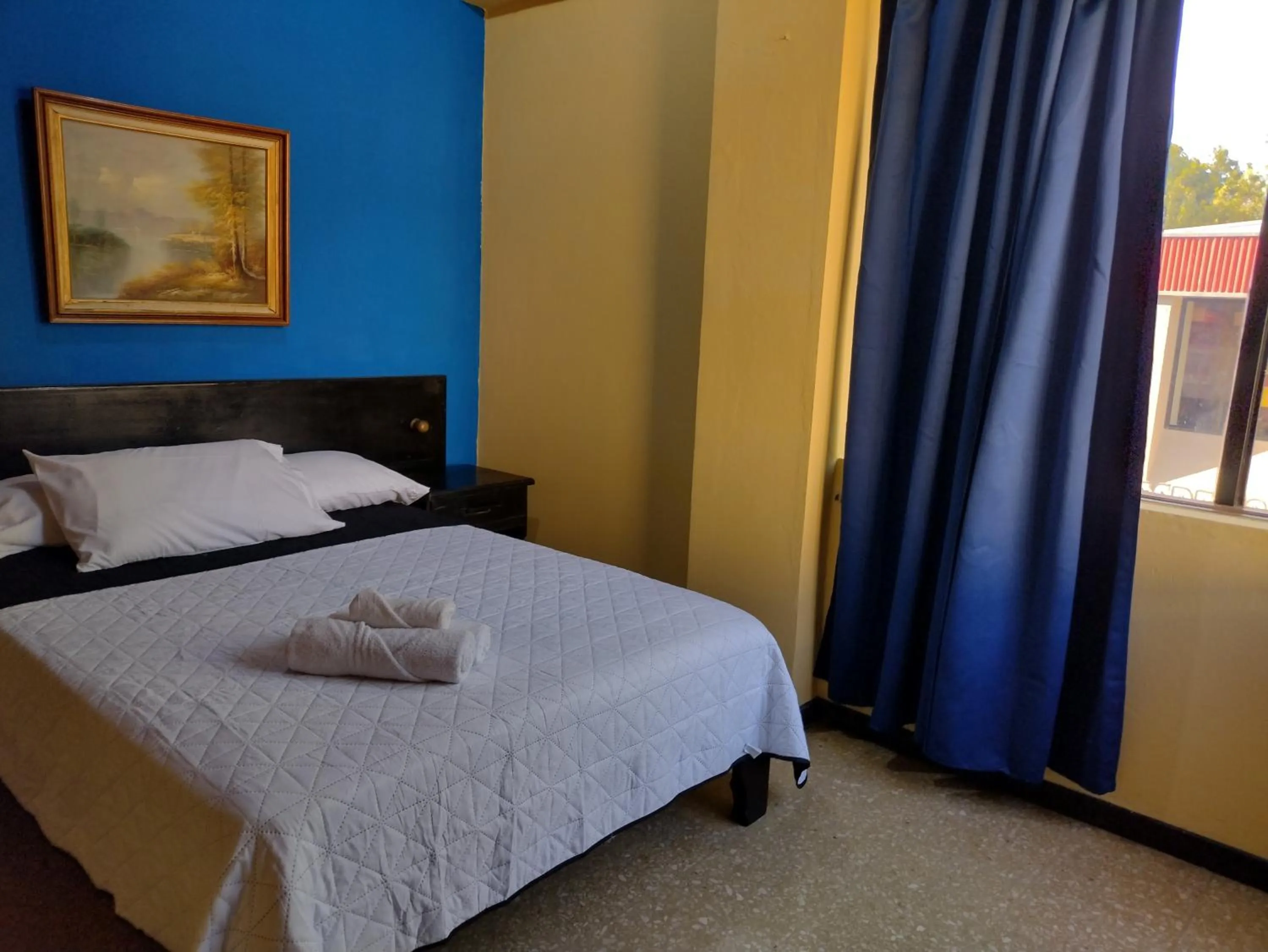 Bed in Hotel Alajuela Costa Rica Airport