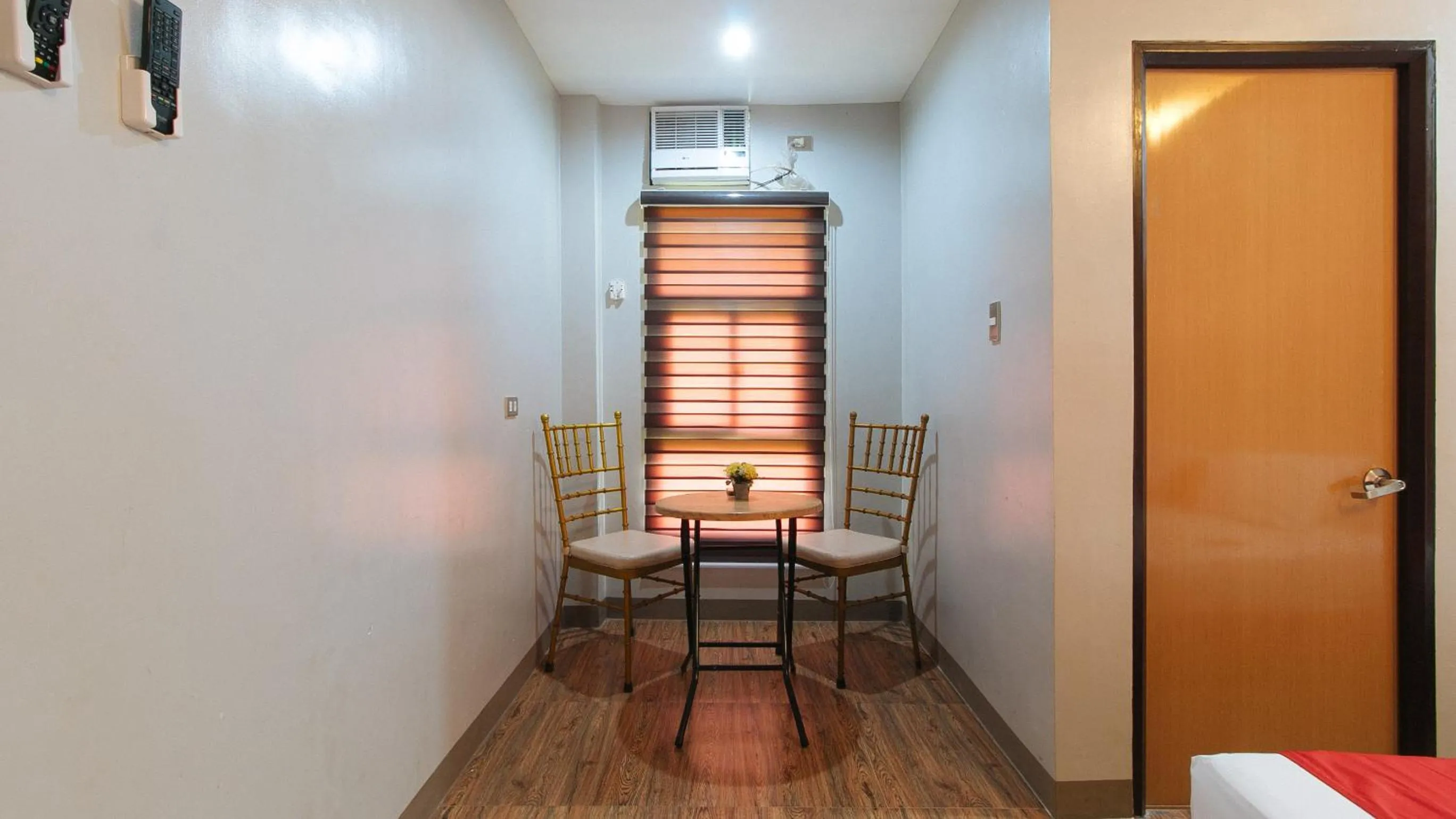 Dining area in RedDoorz @ Afamosa Villas Resort Ilocos Sur