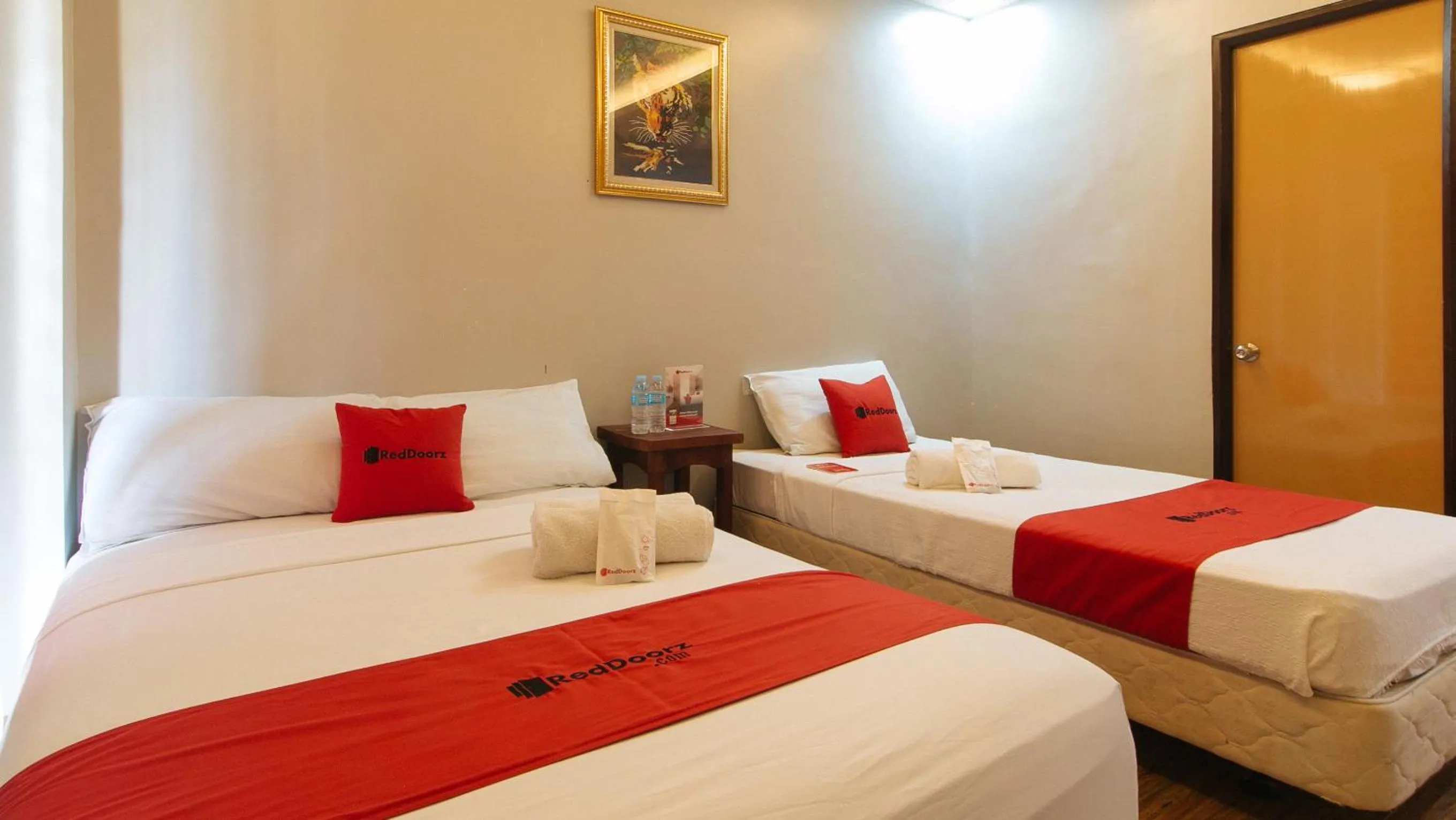 Photo of the whole room, Bed in RedDoorz @ Afamosa Villas Resort Ilocos Sur