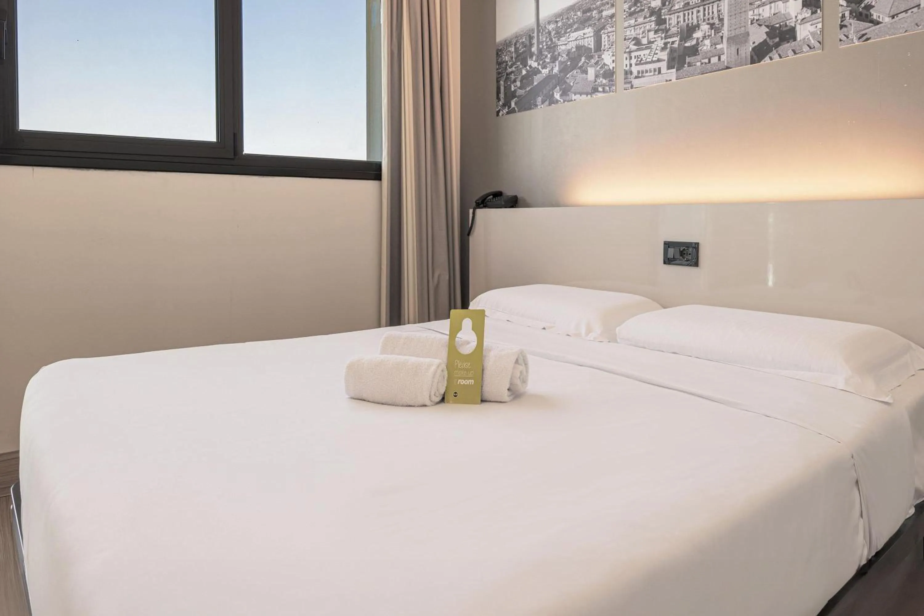 Photo of the whole room, Bed in B&B HOTEL Bologna