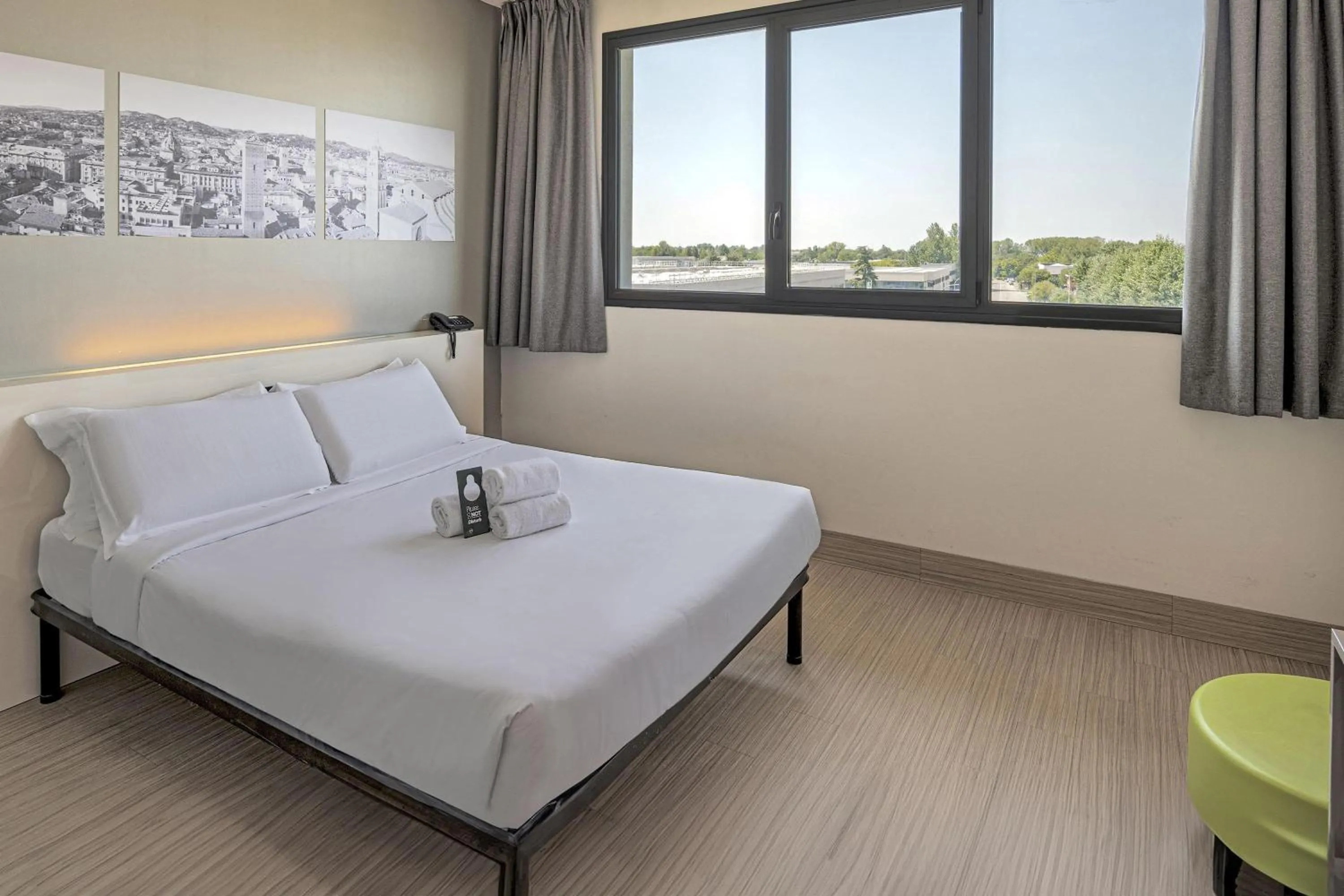 Photo of the whole room, Bed in B&B HOTEL Bologna