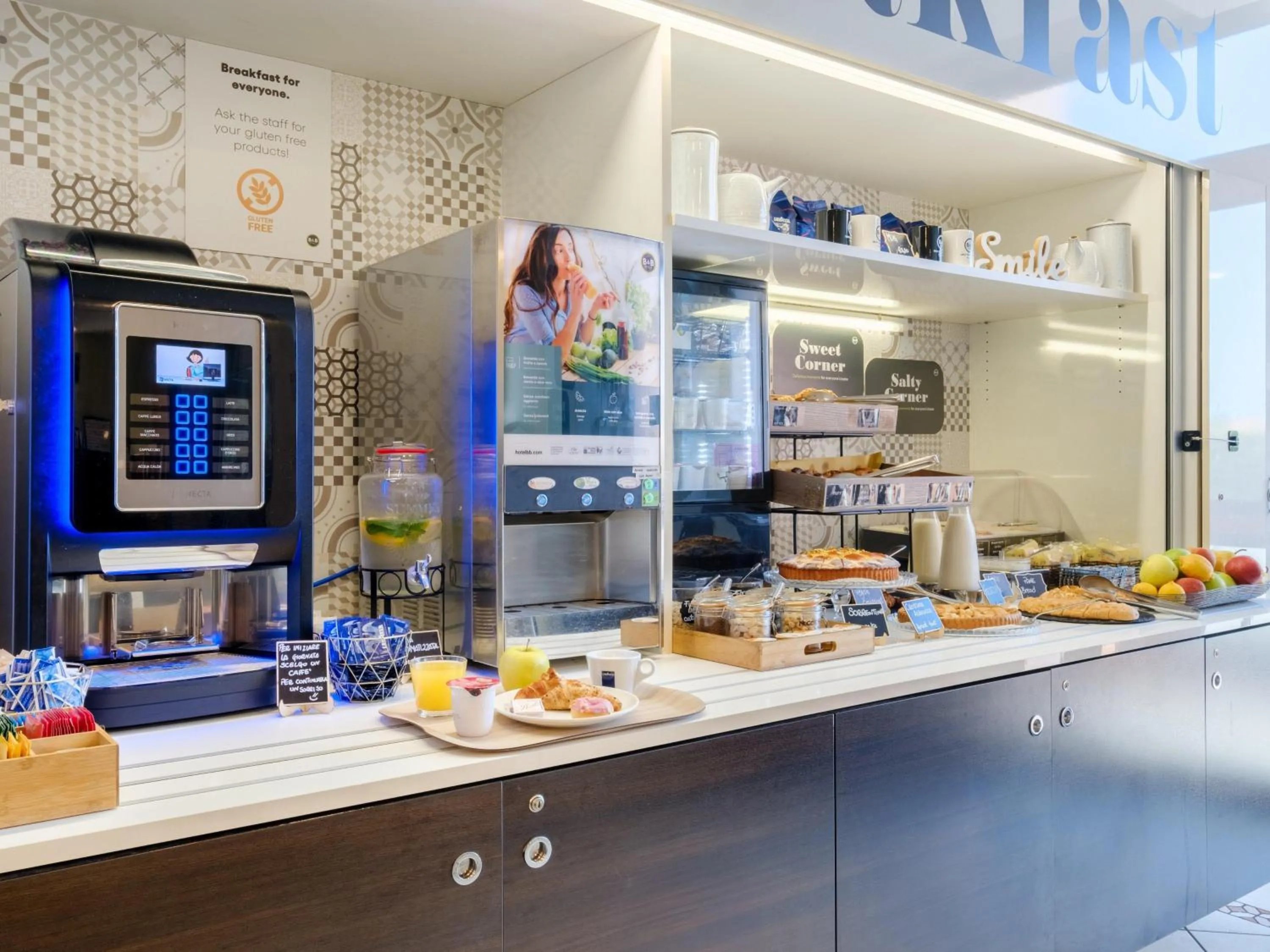 Restaurant/places to eat in B&B Hotel Ferrara