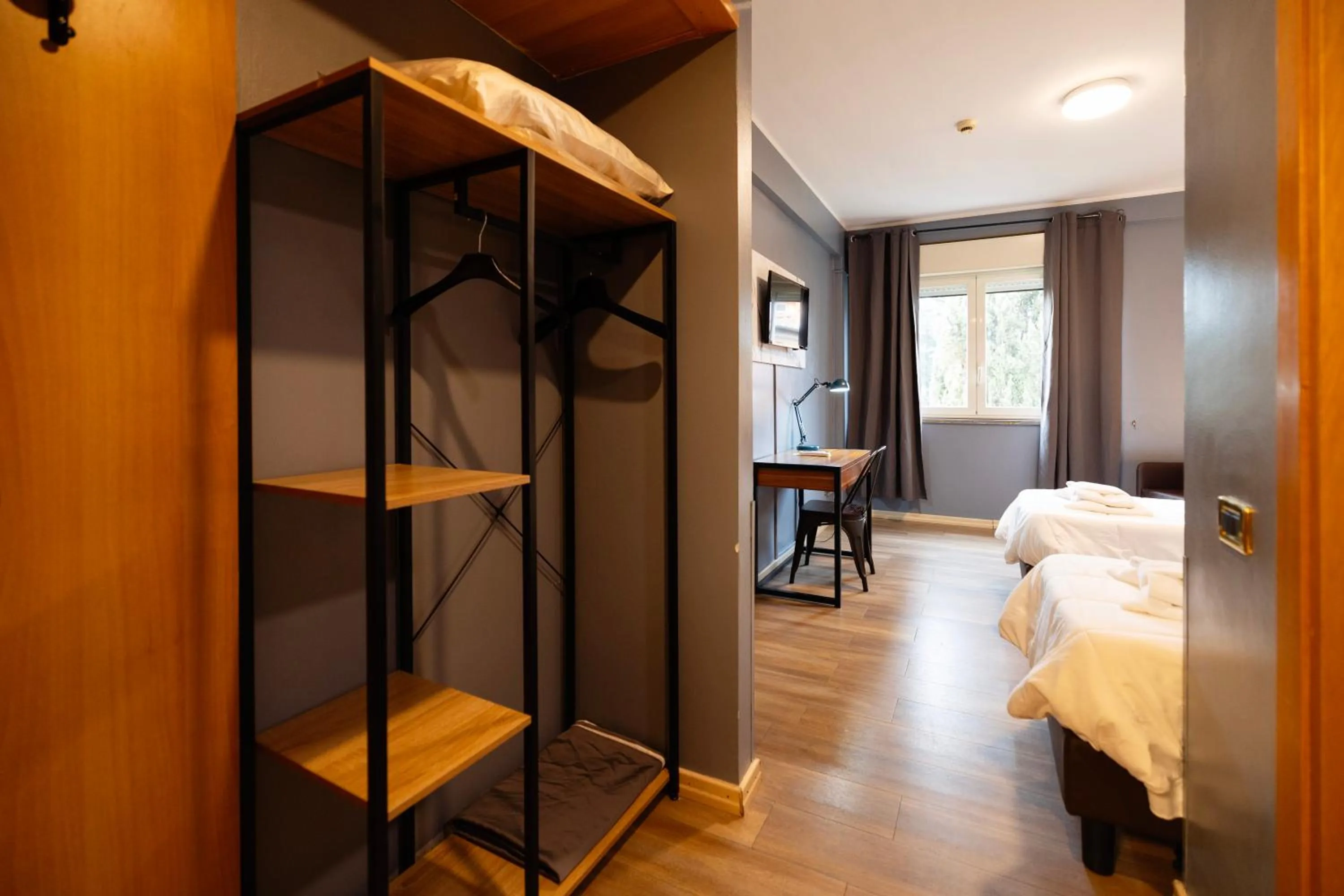 TV and multimedia, Bed in Scheppers Hotel