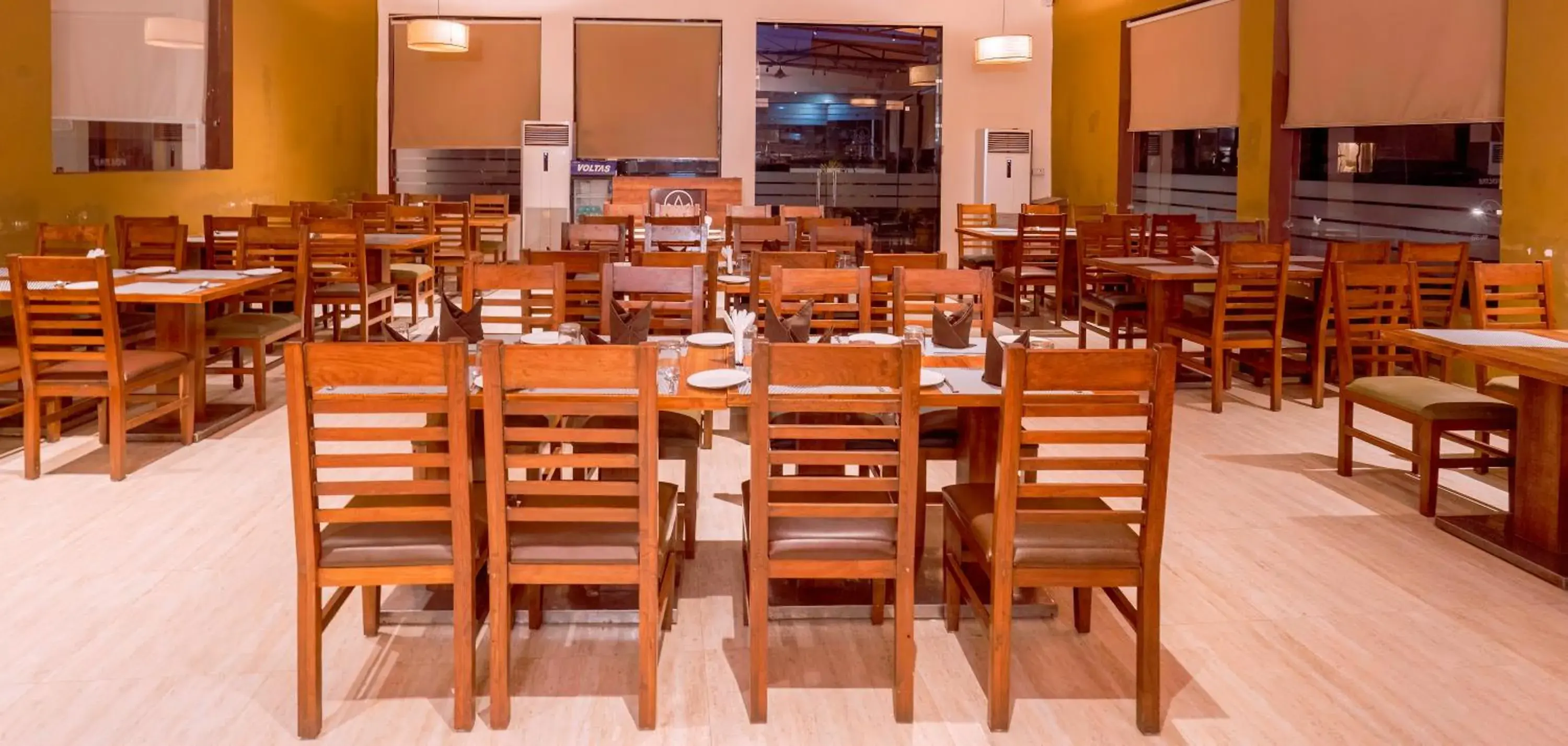 Restaurant/places to eat in The Tattwaa Corbett Spa and Resort Restaurant/places to eat in The Tattwaa Corbett Spa and Resort