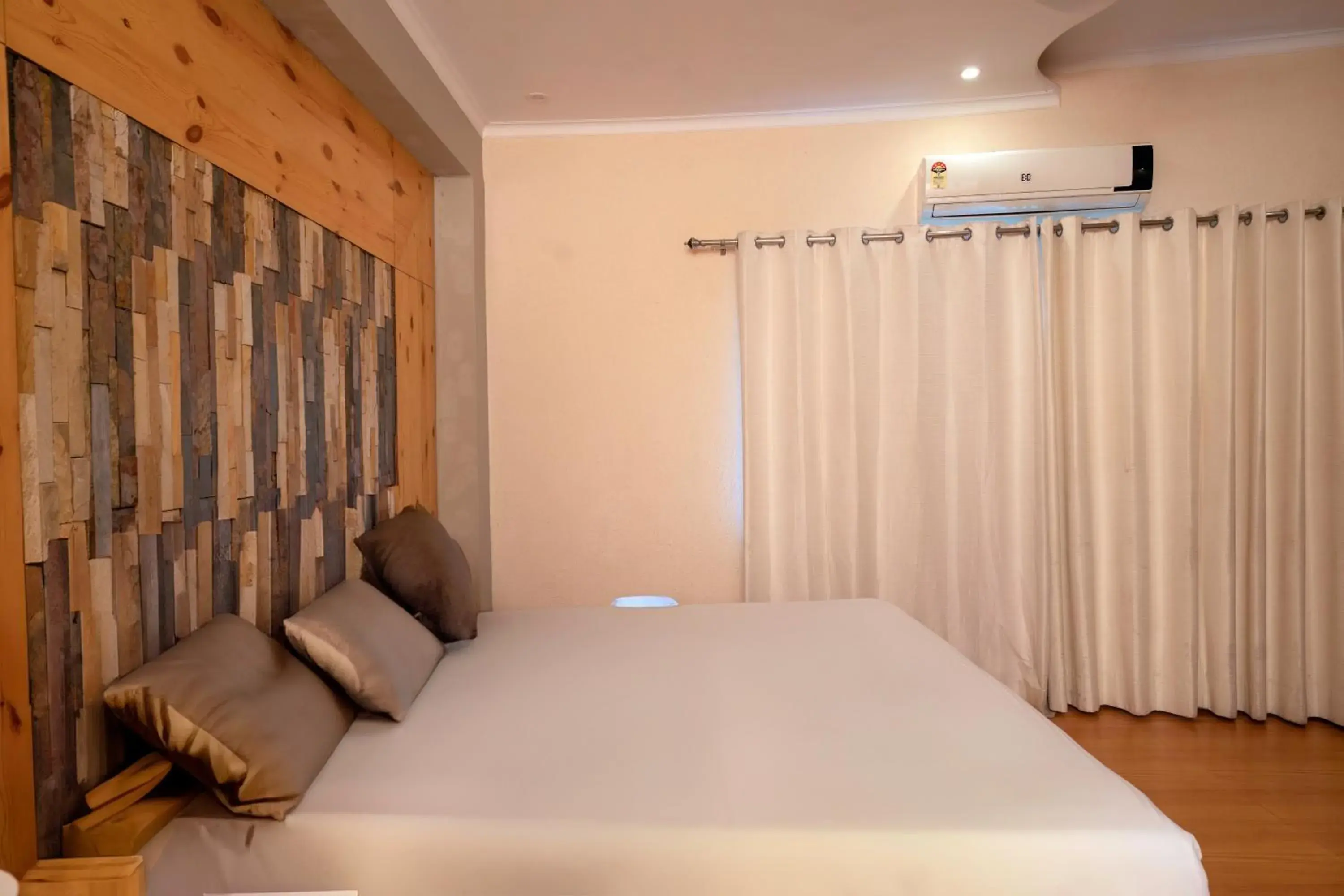 Bed in The Tattwaa Corbett Spa and Resort Bed in The Tattwaa Corbett Spa and Resort