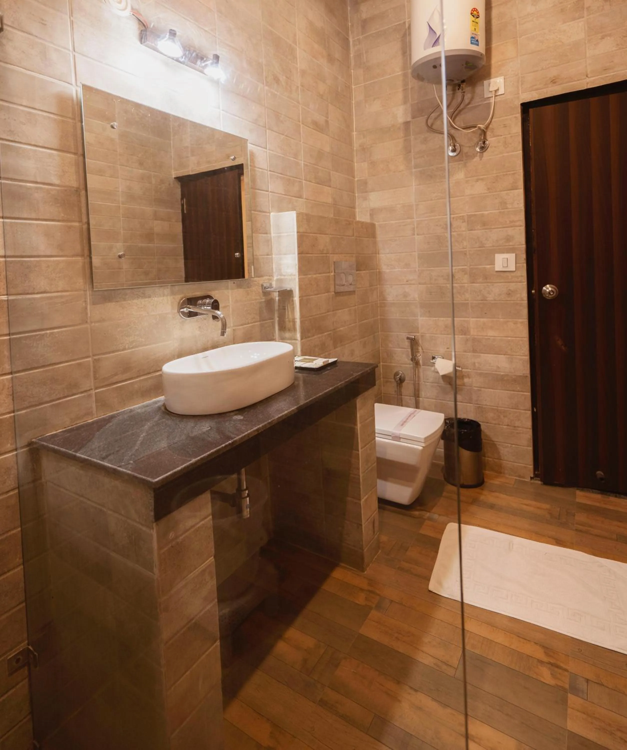 Bathroom in The Tattwaa Corbett Spa and Resort