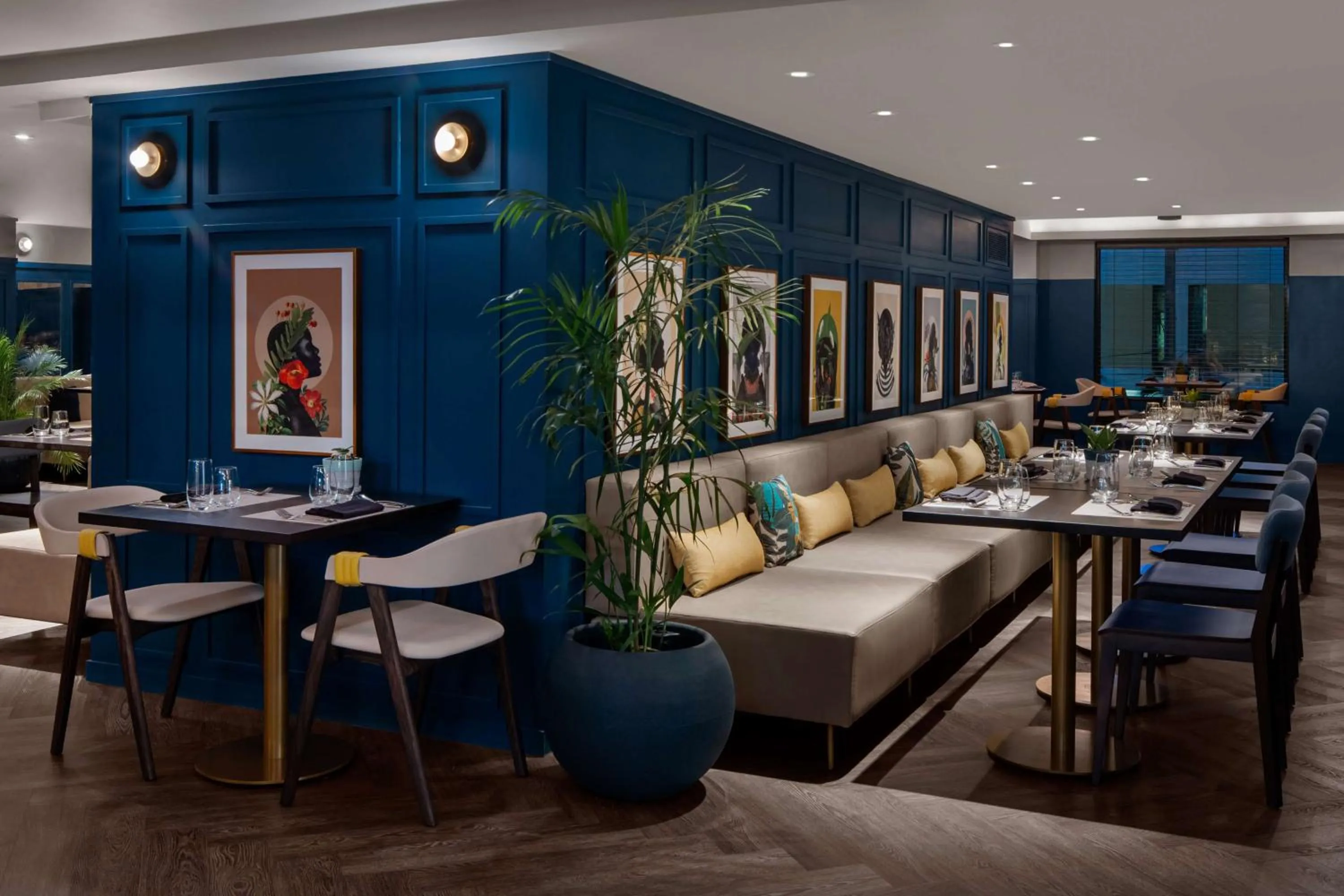 Restaurant/places to eat in ROK Hotel Kingston, Tapestry Collection By Hilton