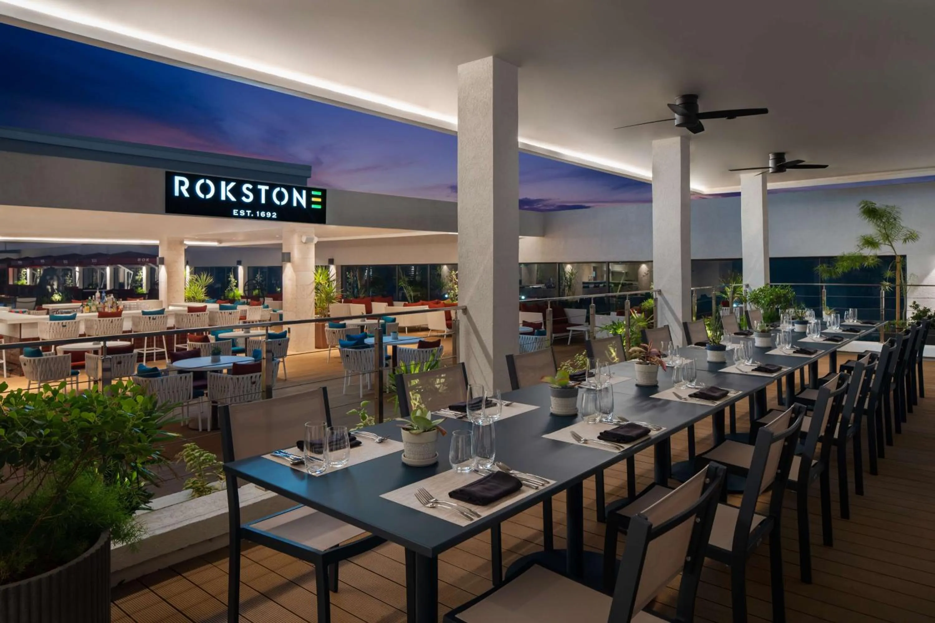 Restaurant/places to eat in ROK Hotel Kingston, Tapestry Collection By Hilton