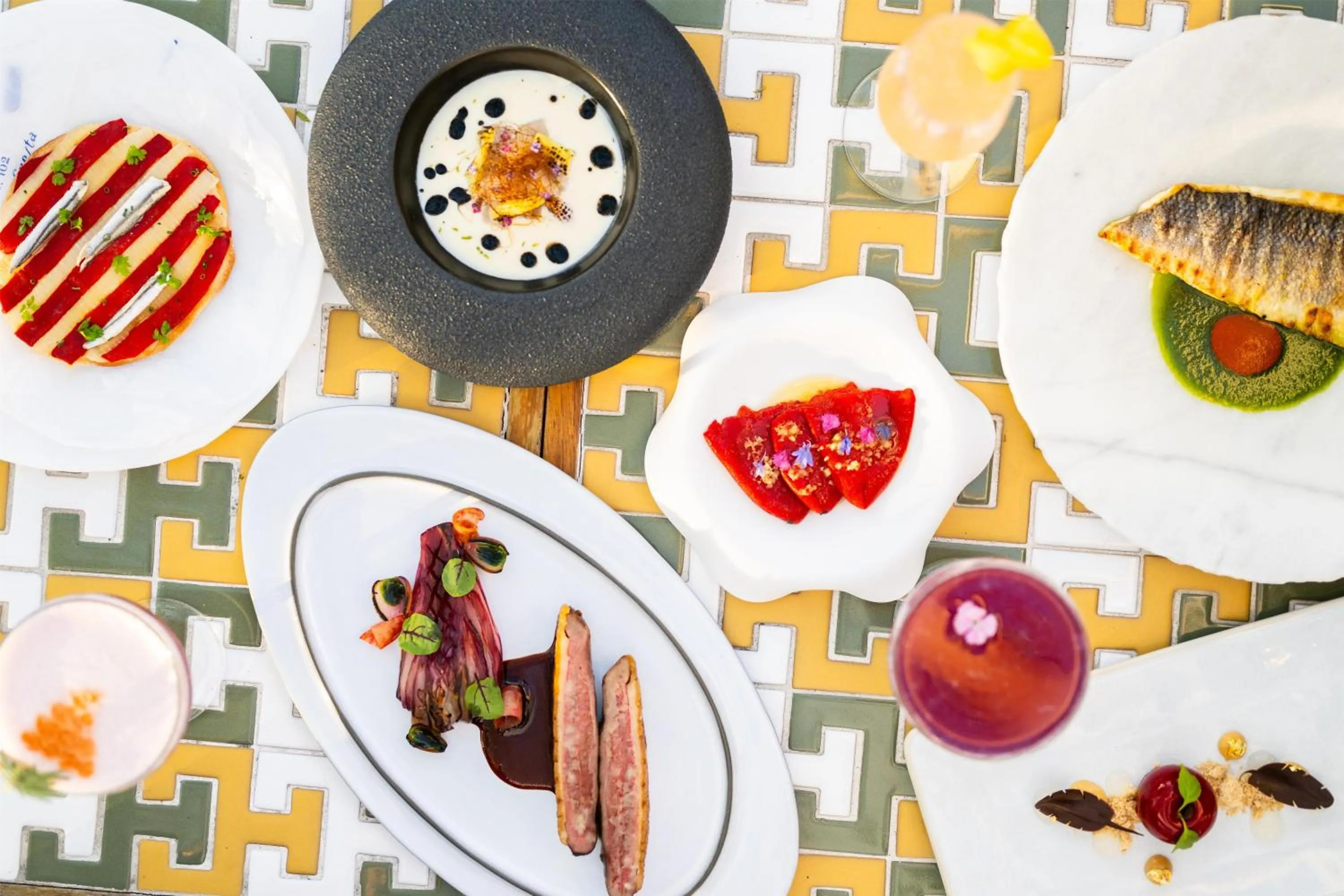 Restaurant/places to eat in Conrad Los Angeles