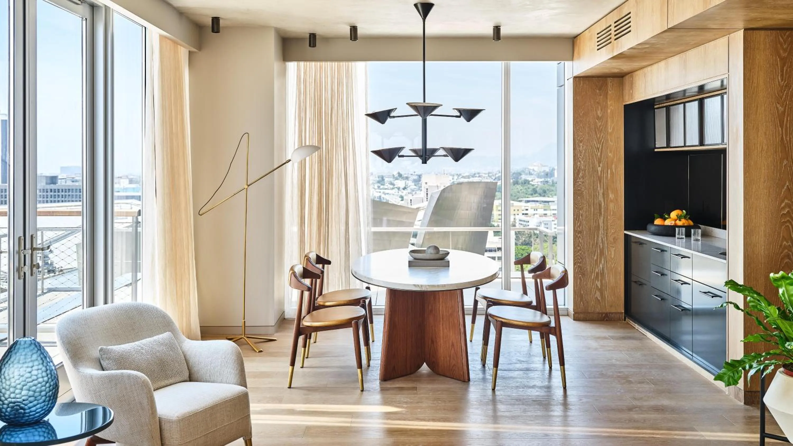 Photo of the whole room in Conrad Los Angeles