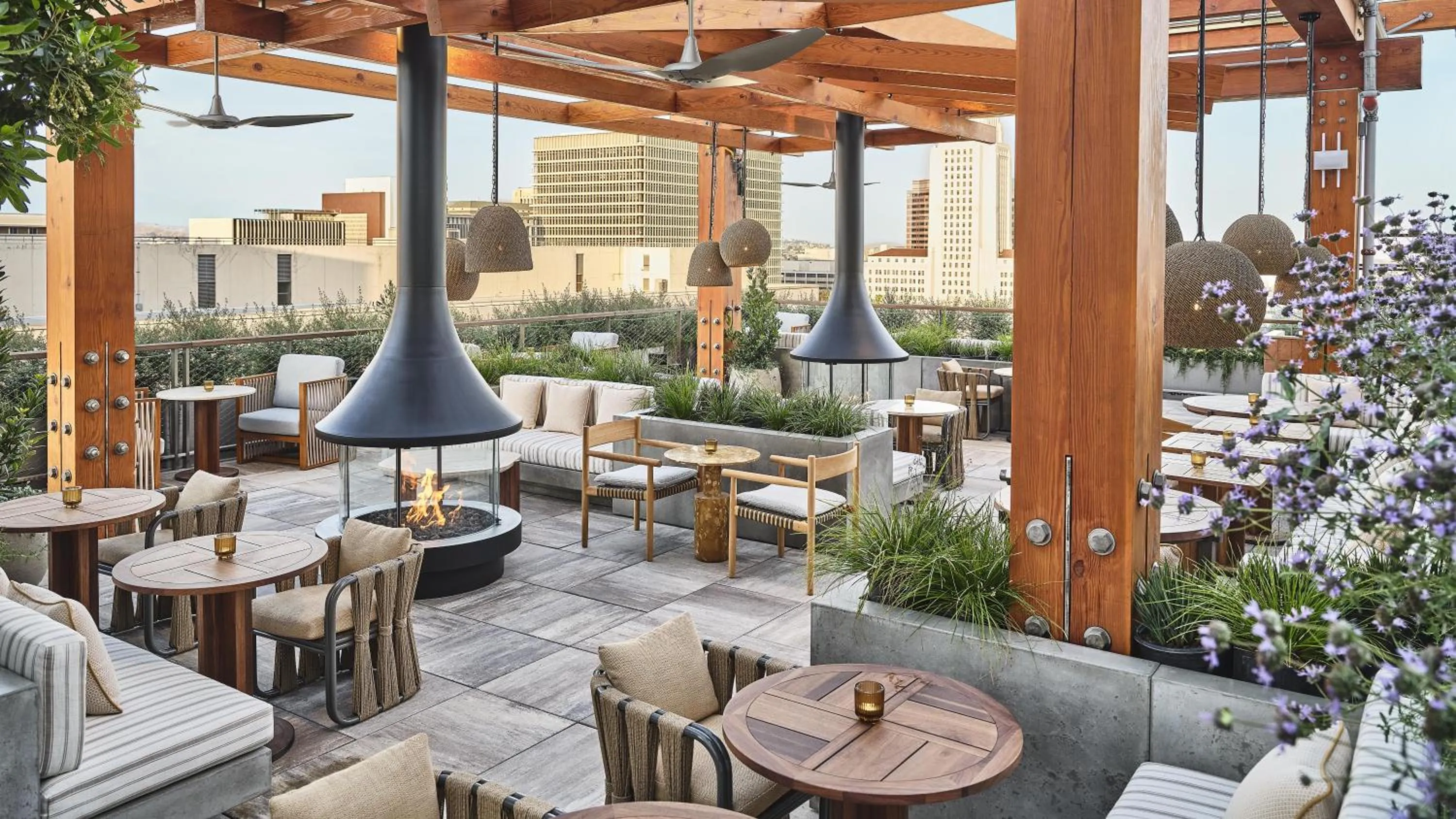 Restaurant/places to eat in Conrad Los Angeles