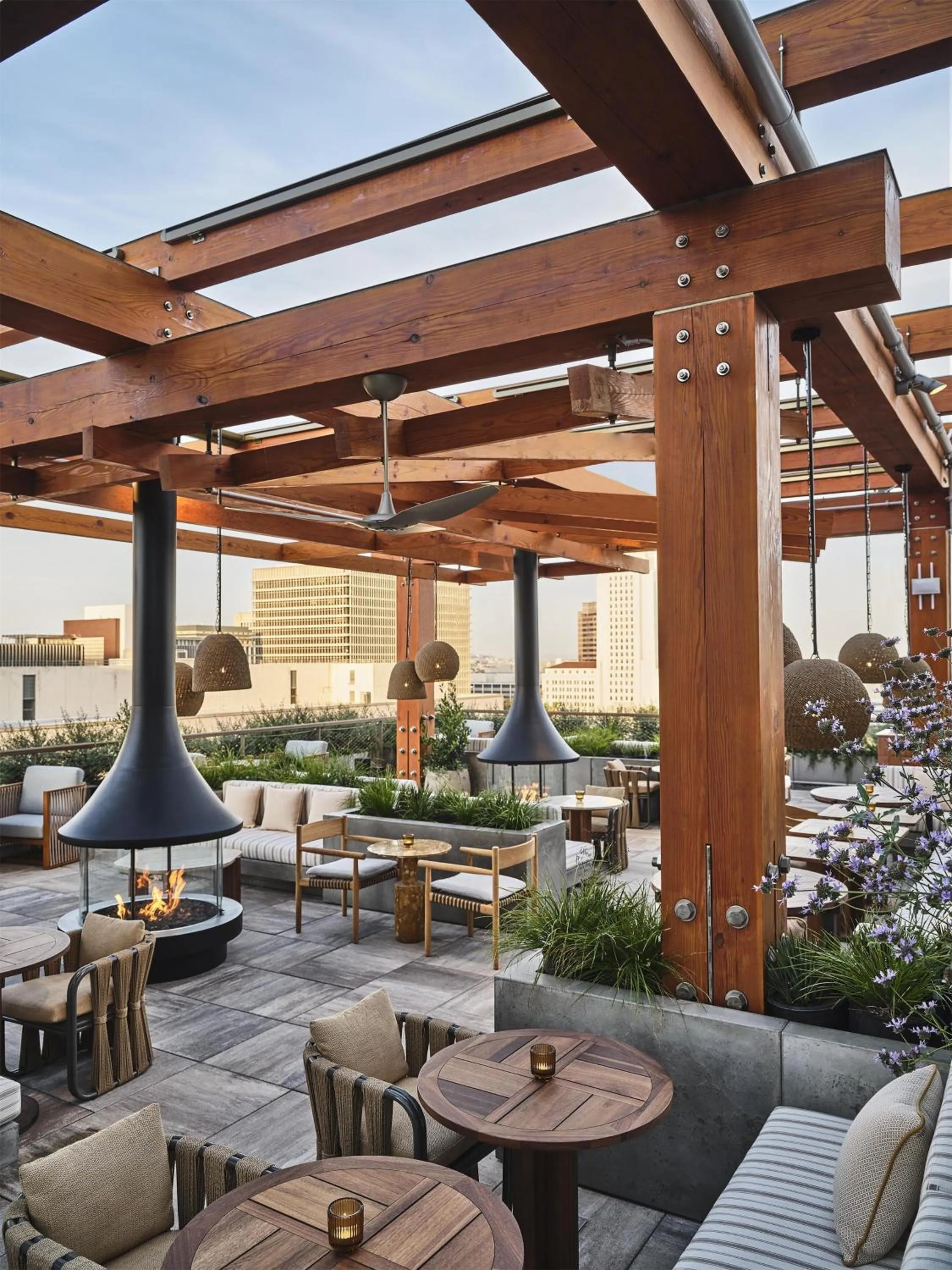 Restaurant/places to eat in Conrad Los Angeles