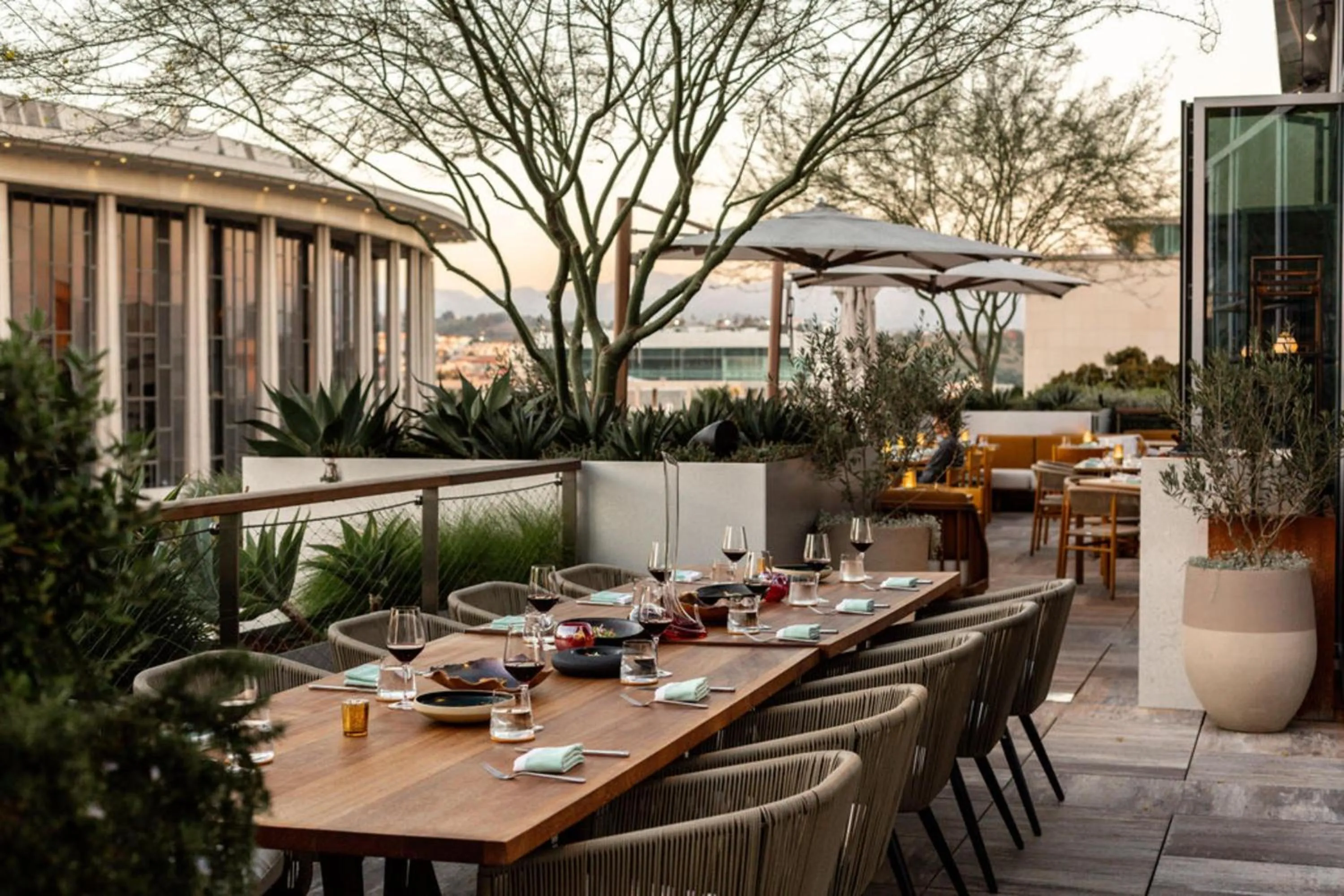 Restaurant/places to eat in Conrad Los Angeles