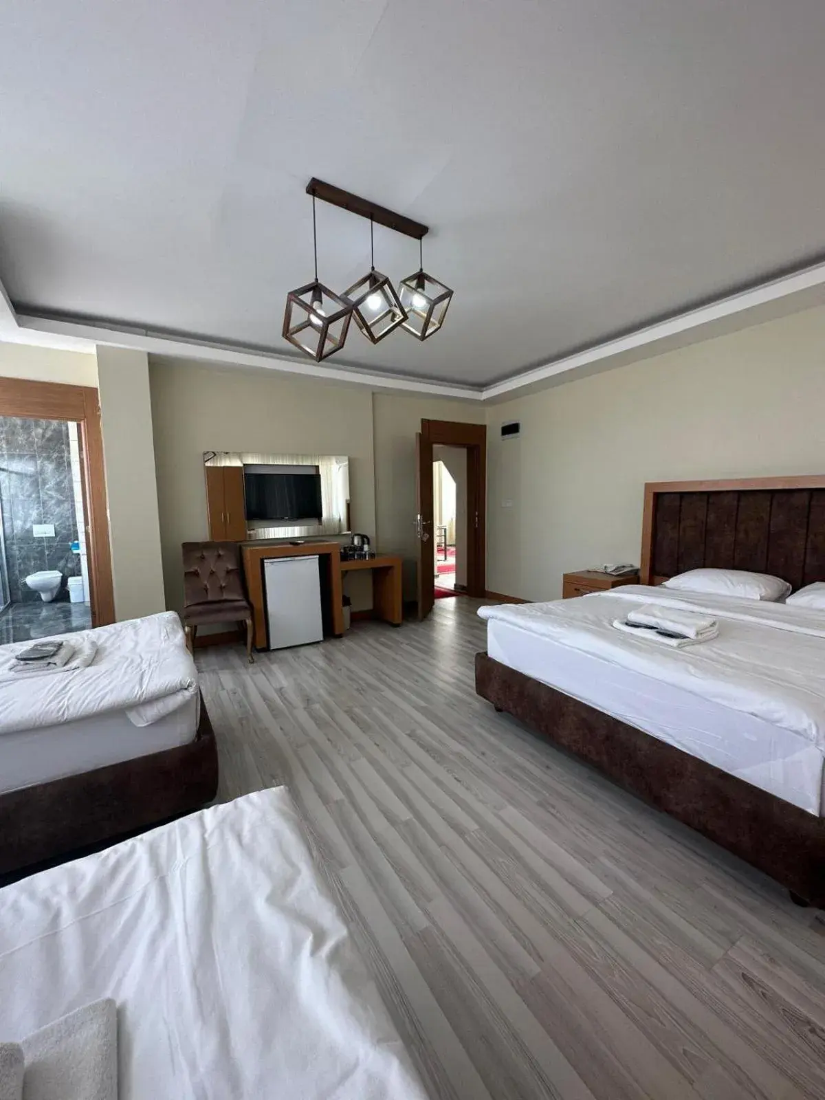 Quadruple Room with Balcony in Ay HANEDAN OTEL Quadruple Room with Balcony in Ay HANEDAN OTEL