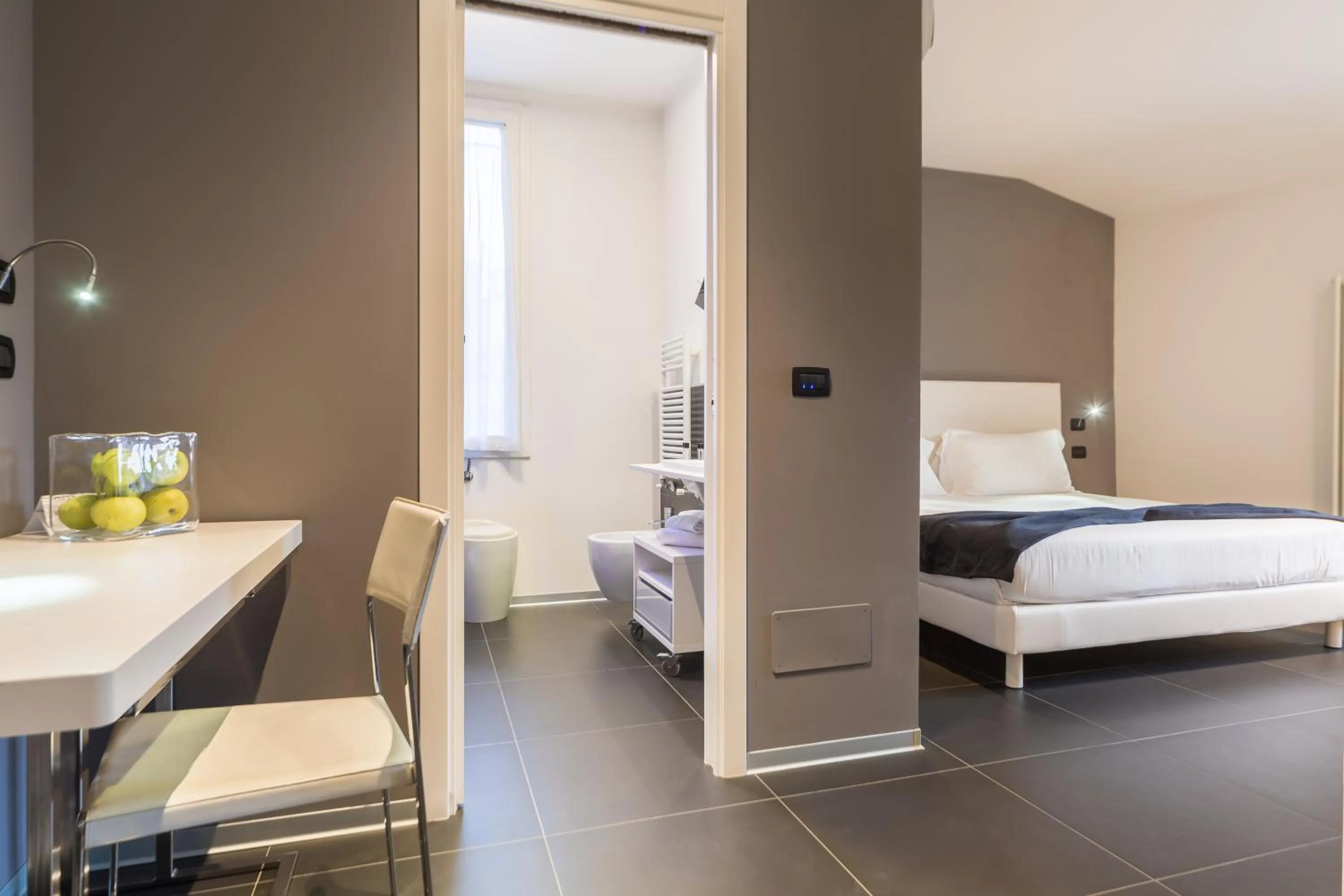 Bedroom, Bed in Hotel Metropolitan