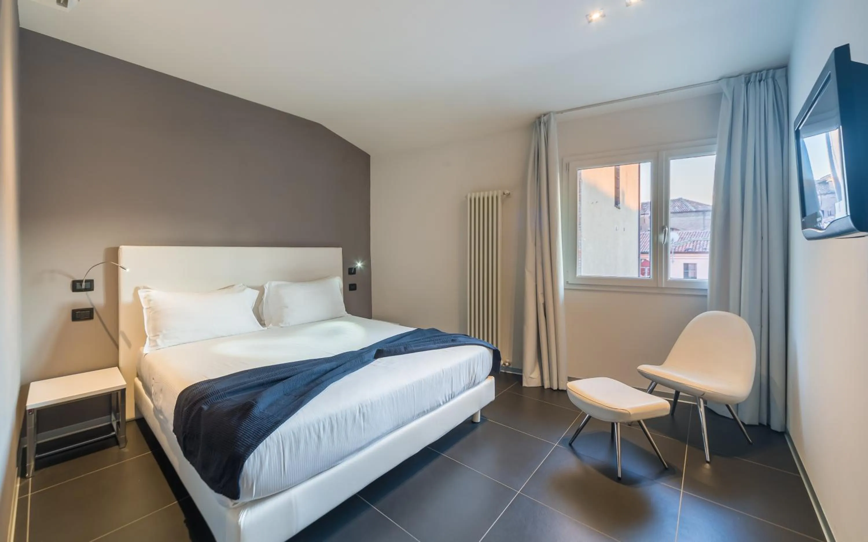 Bedroom, Bed in Hotel Metropolitan