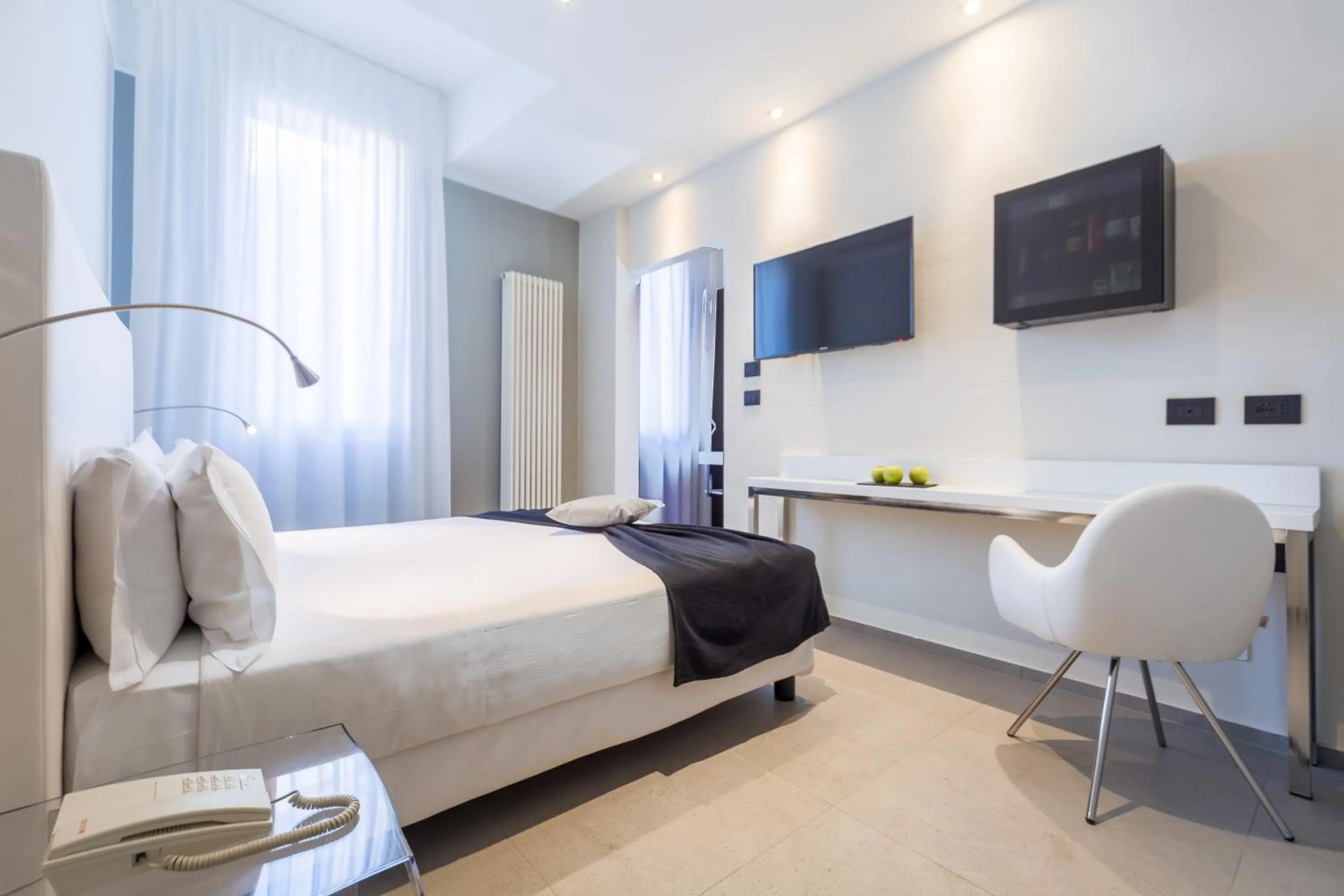 Bedroom, Bed in Hotel Metropolitan