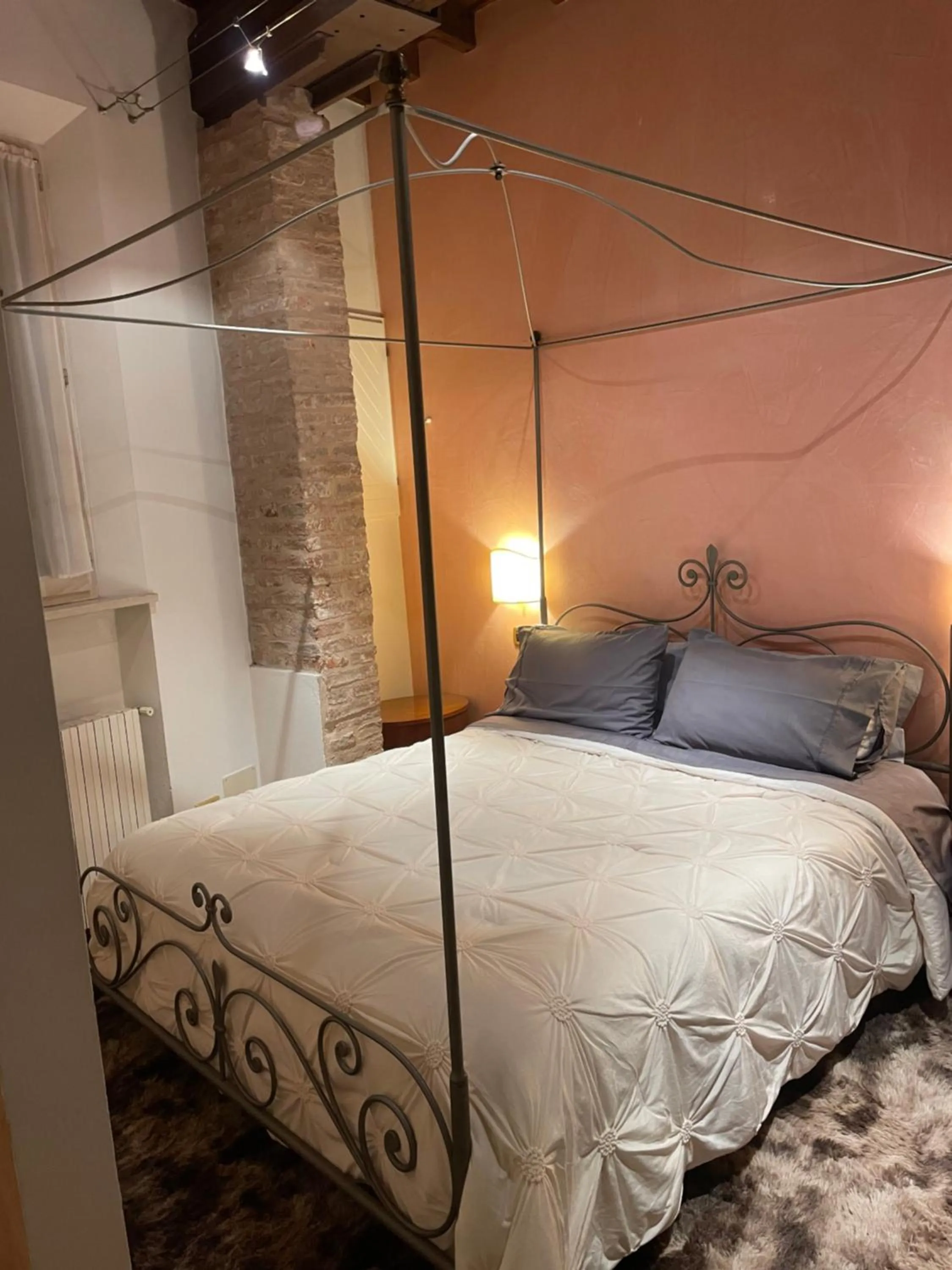 Bed in Antica Corte Hotel Residence di Charme Ferrara