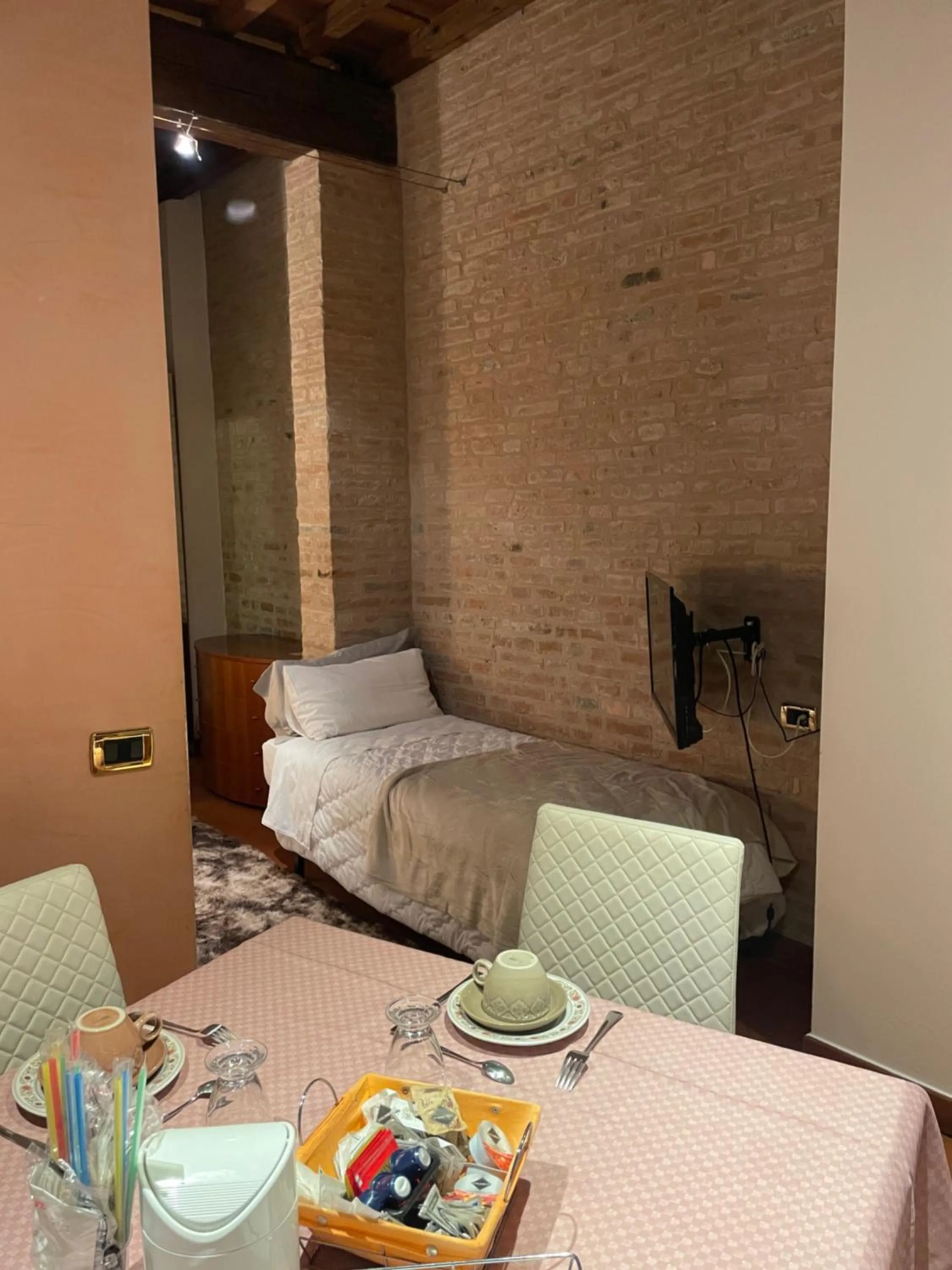 Bed in Antica Corte Hotel Residence di Charme Ferrara