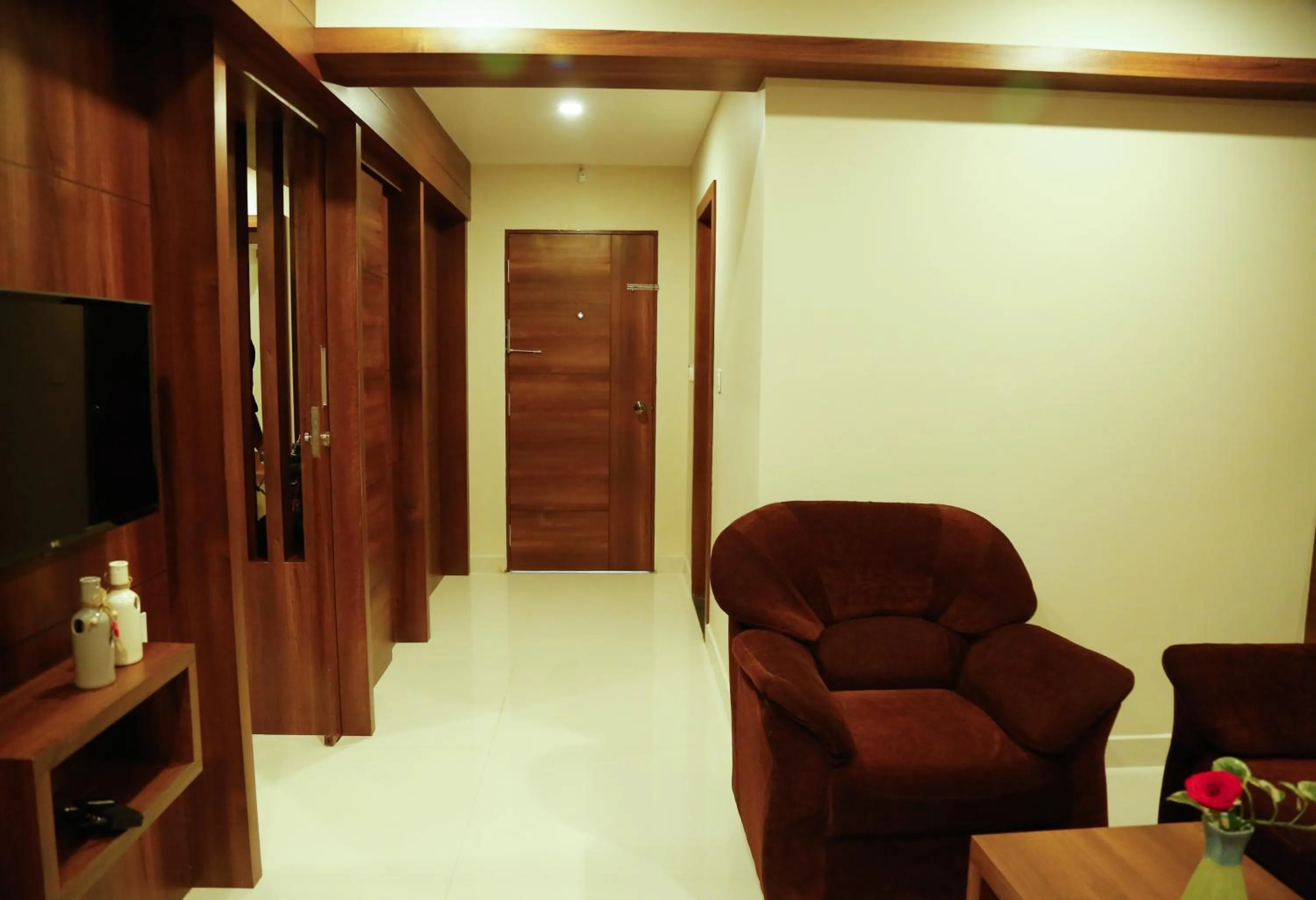 King Suite in Hotel Crystals Cove