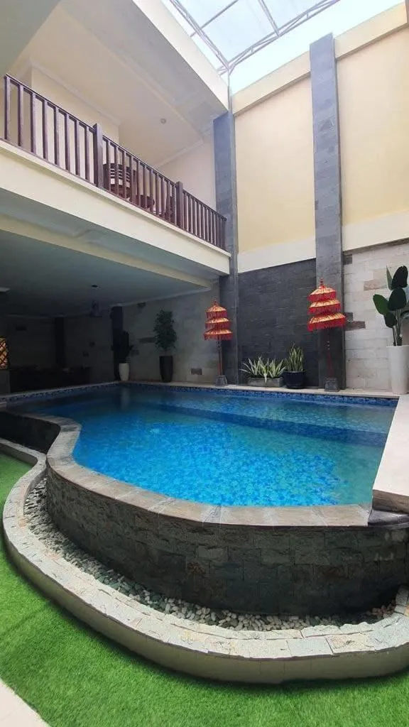 Swimming pool in Grand Puri Hotel