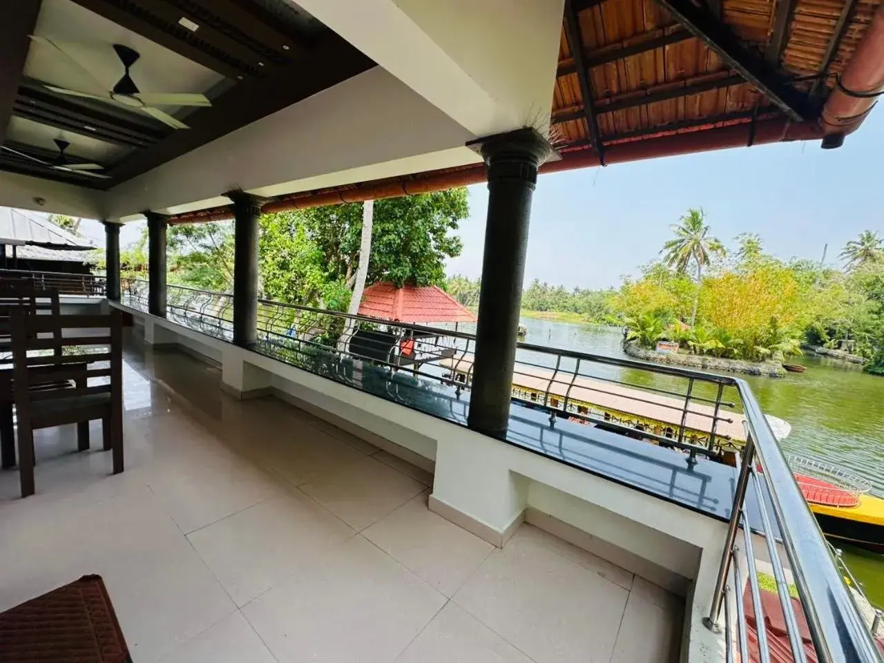 Double Room with Lake View - single occupancy in Chilanka Lake View Resort Double Room with Lake View - single occupancy in Chilanka Lake View Resort