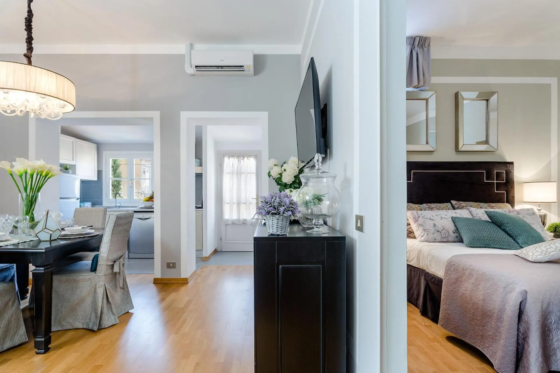 Other, Bed in Casa Ottone - Residenze Seicento - A superb bright flourish apartment with grand terrace inside Lucca City Centre