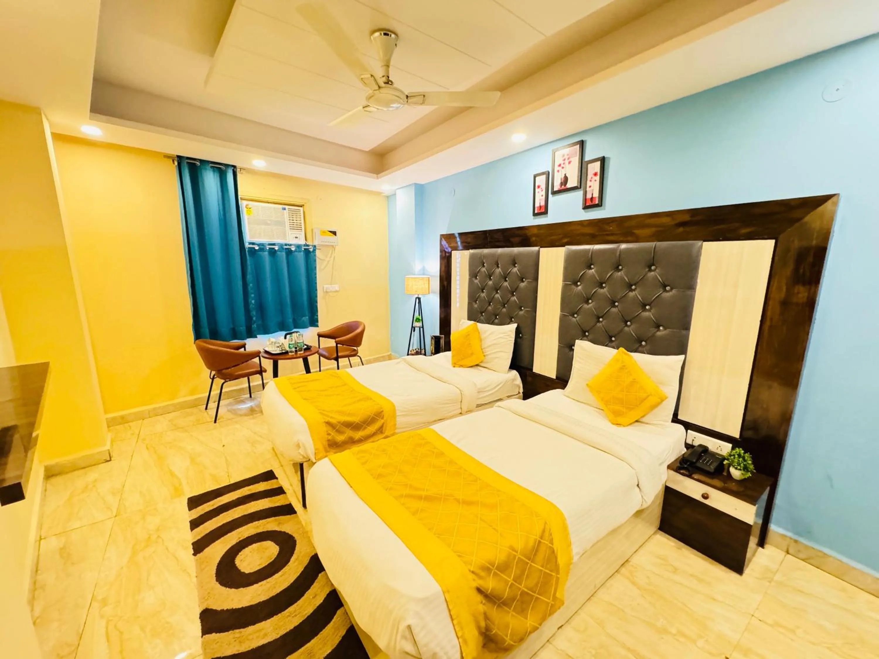 Bedroom, Bed in Airport Hotel Shivaka Inn