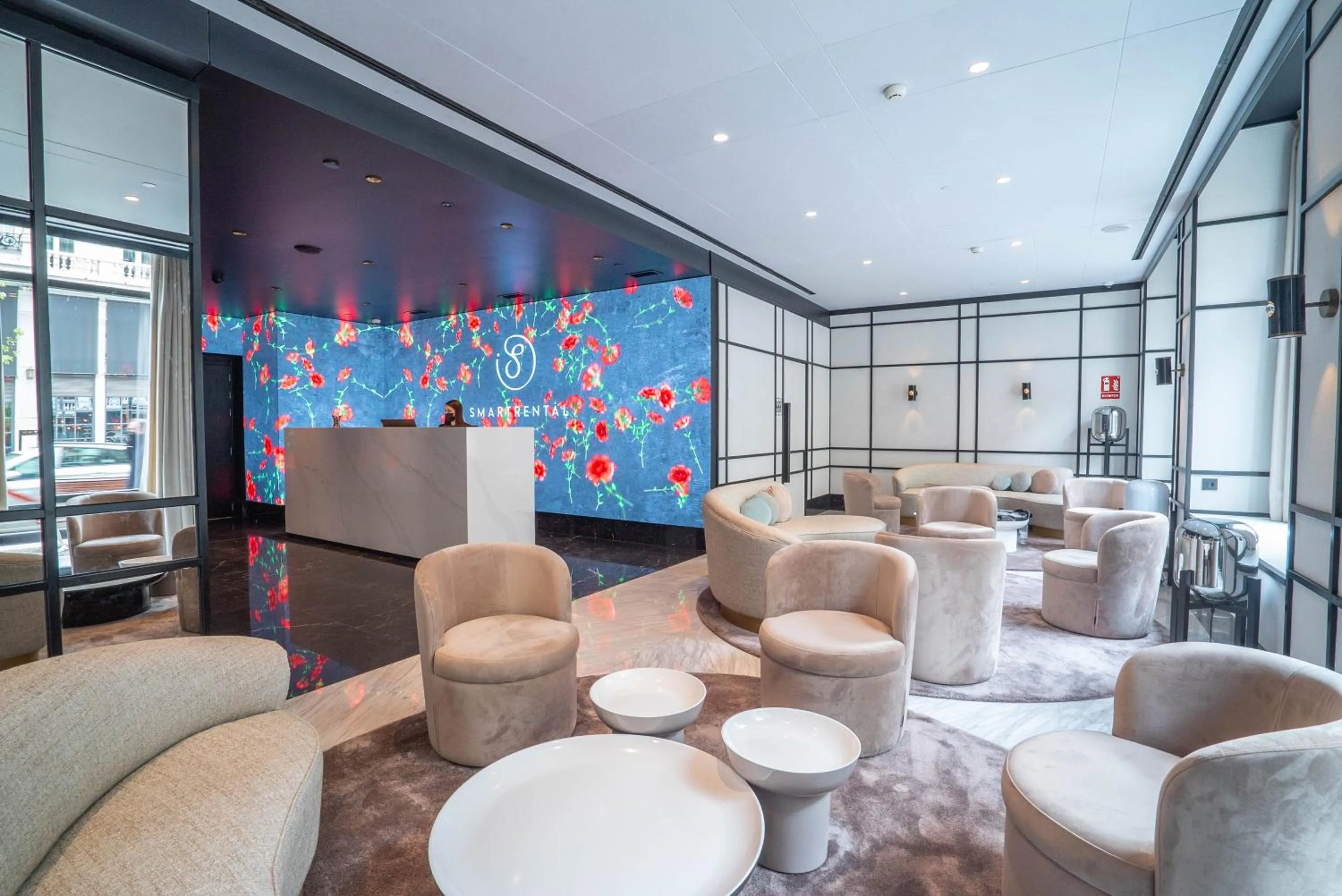 Lobby or reception in SmartRental Collection Gran Vía Capital