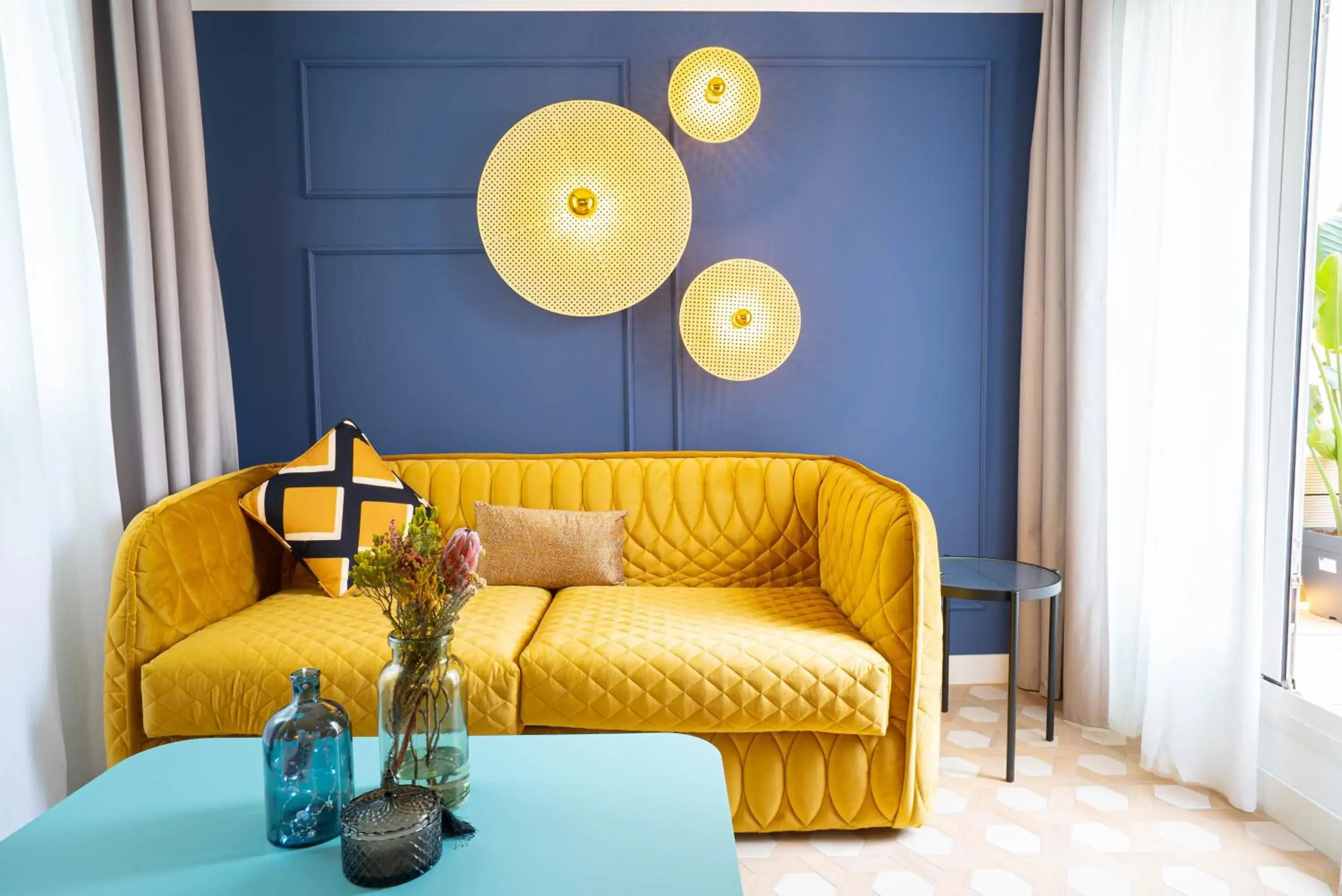 Living room in SmartRental Collection Gran Vía Capital Living room in SmartRental Collection Gran Vía Capital