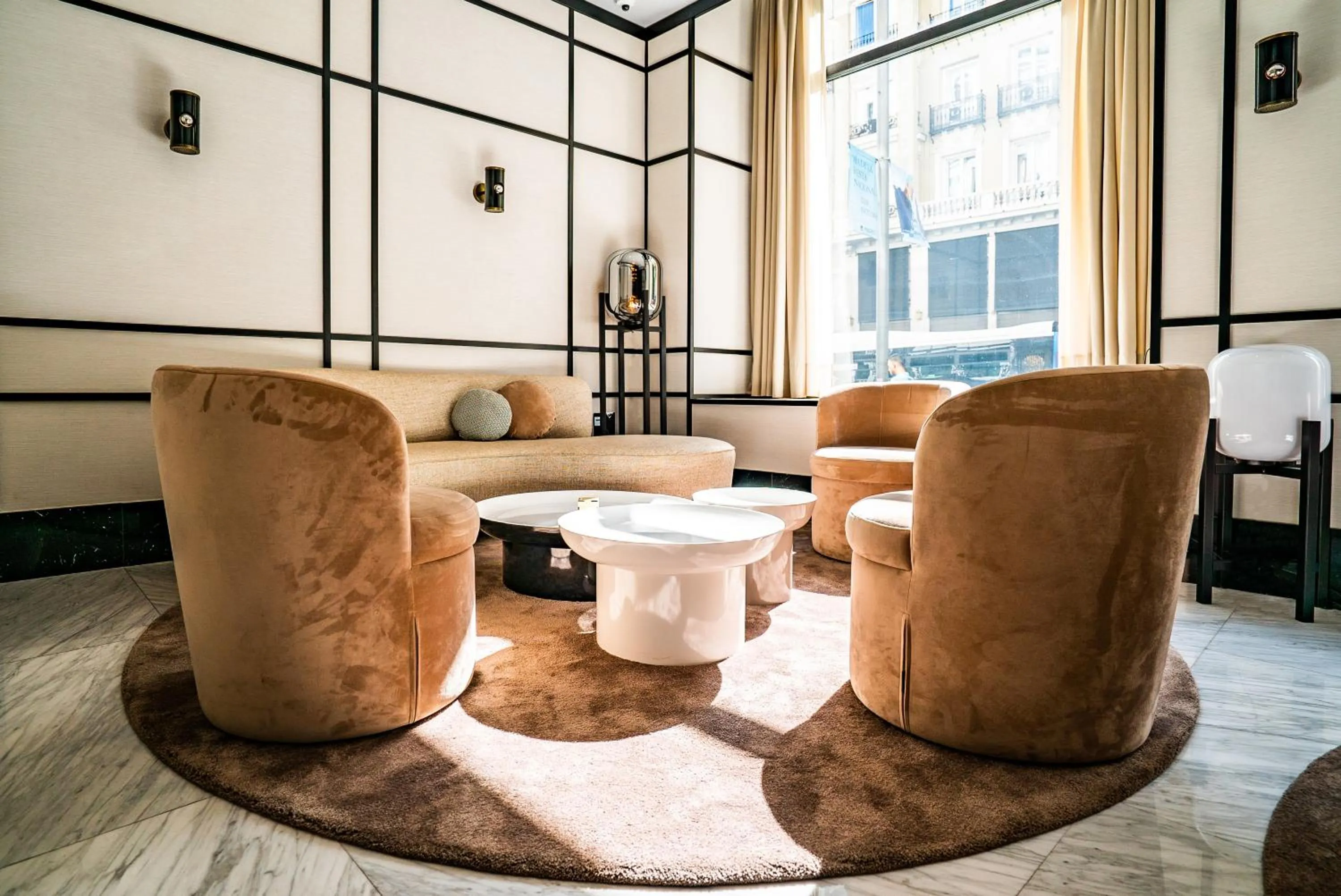 Lobby or reception in SmartRental Collection Gran Vía Capital