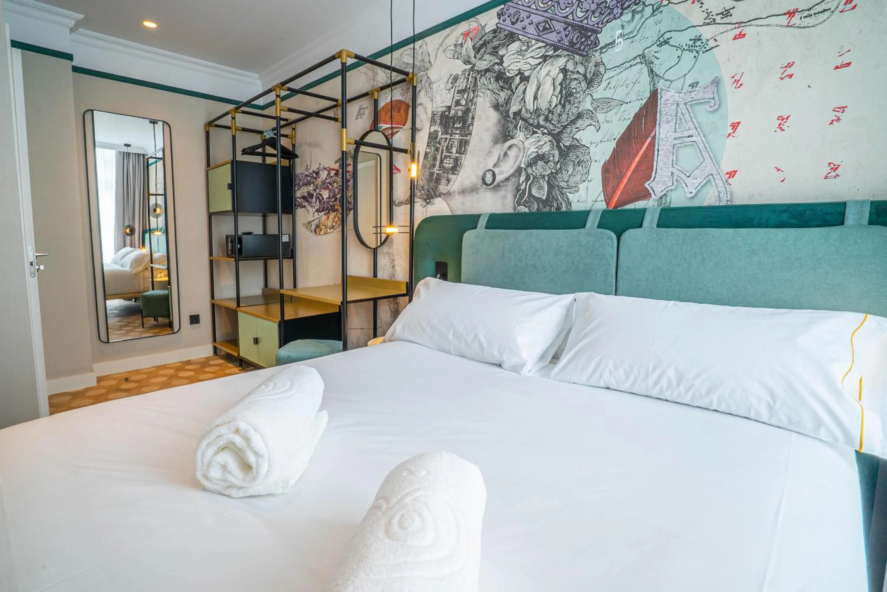 Bed in SmartRental Collection Gran Vía Capital