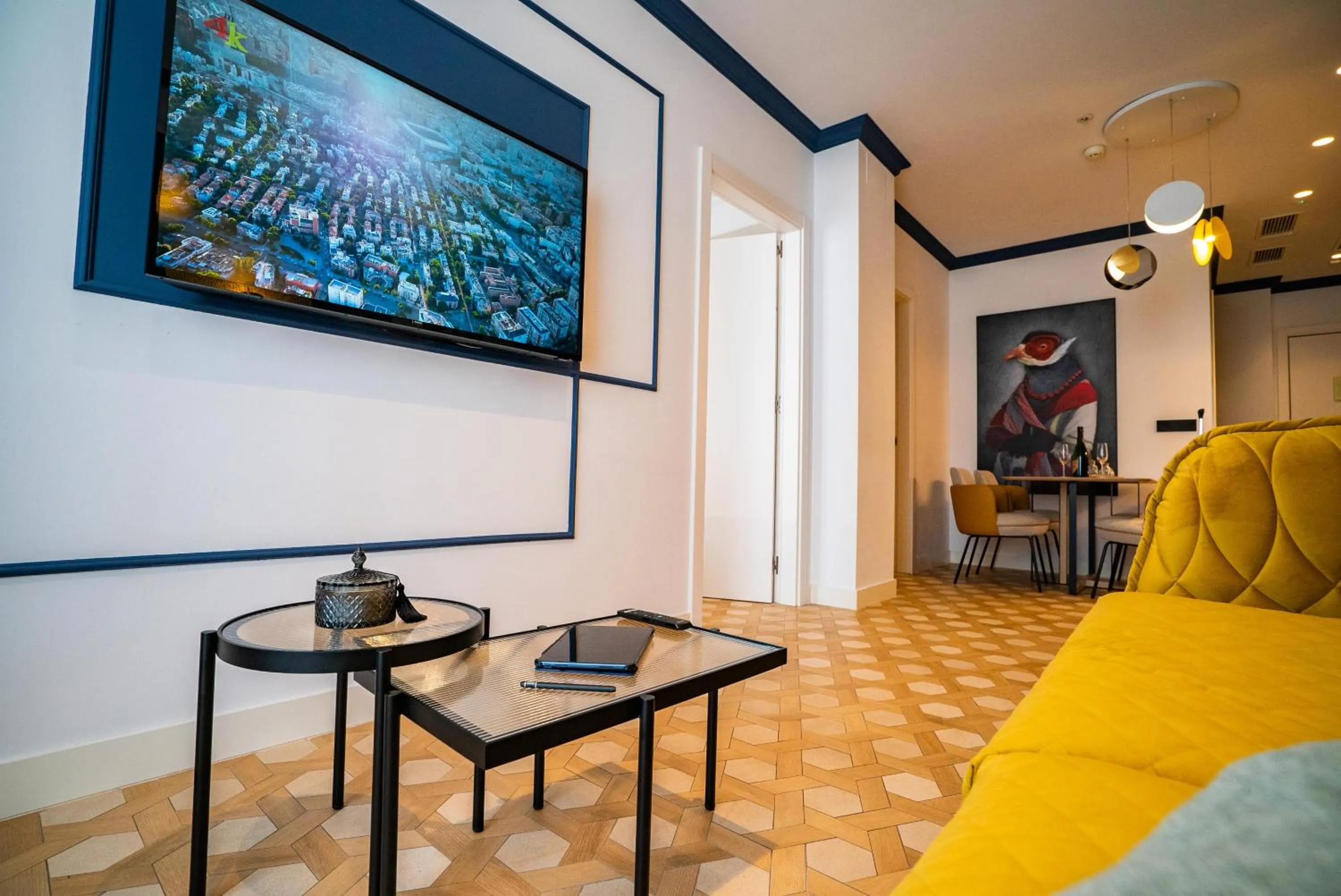 TV and multimedia in SmartRental Collection Gran Vía Capital