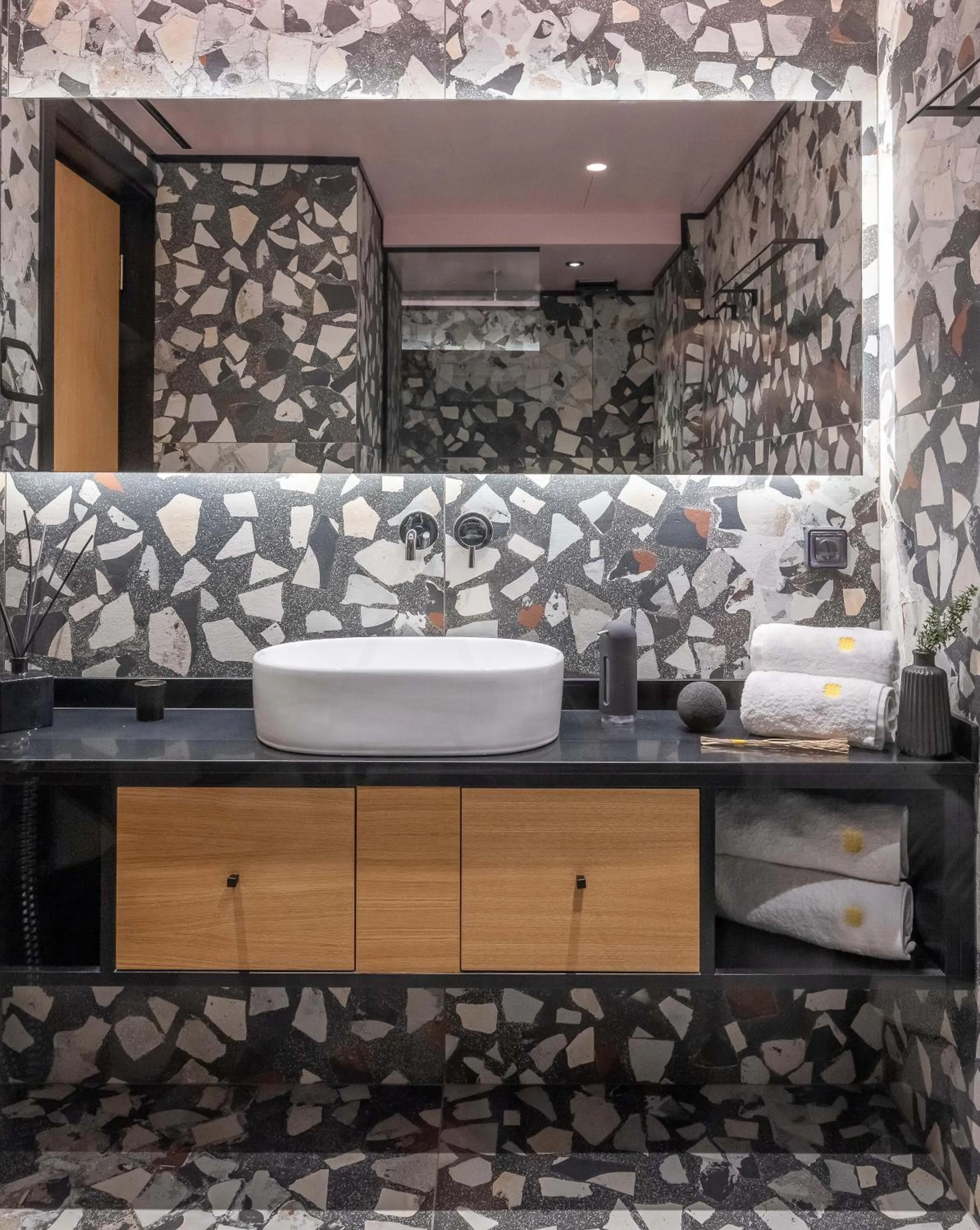 Bathroom in 3 Pines Design Living