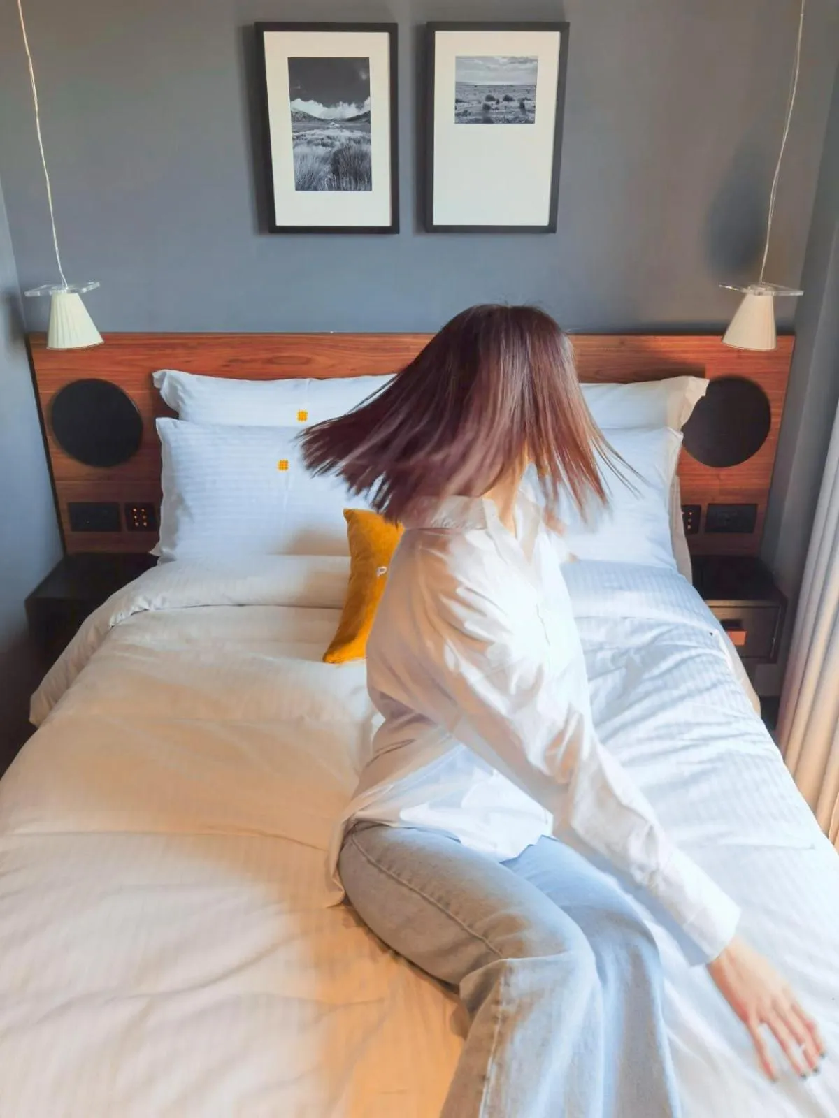 Bed in 3 Pines Design Living