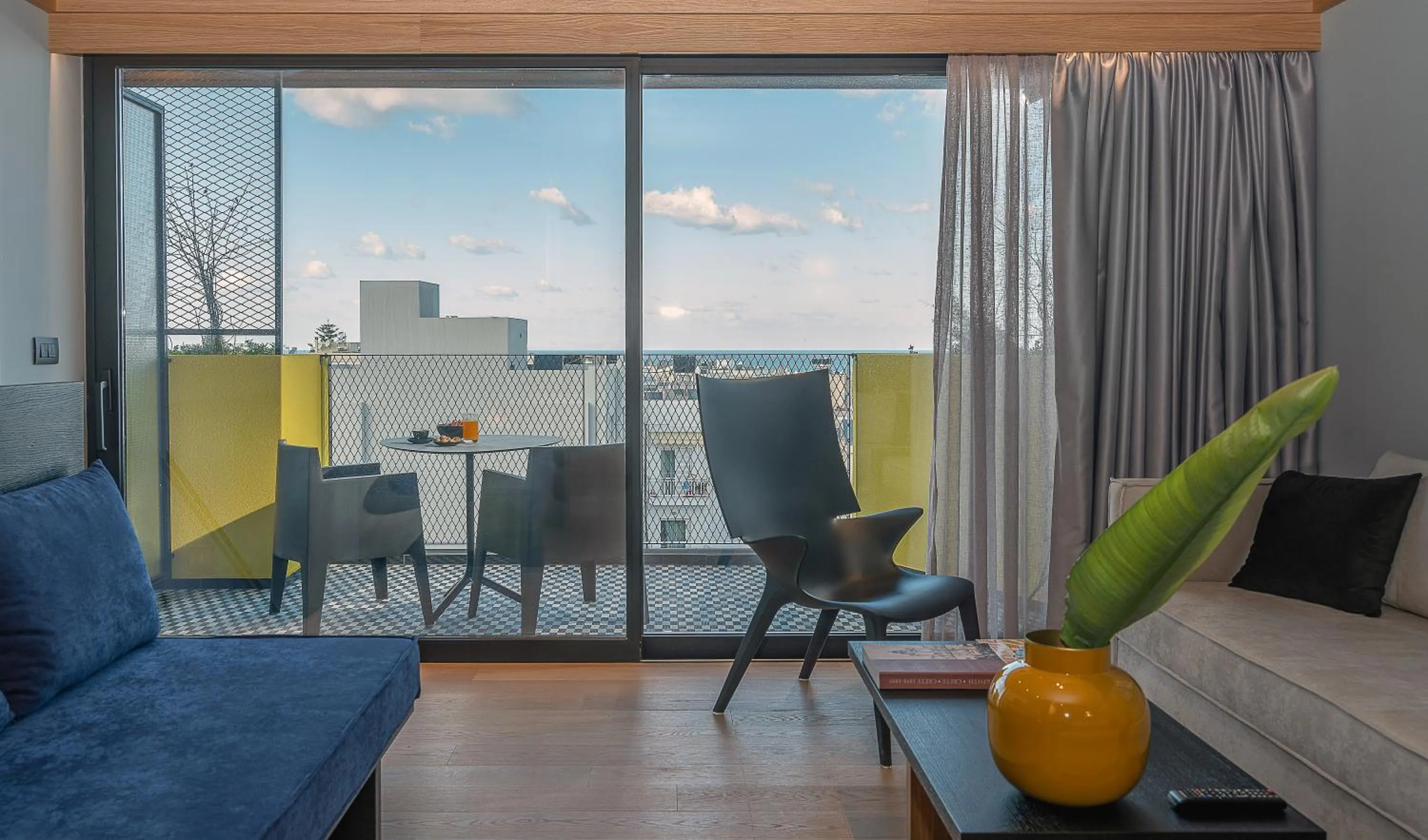 Balcony/Terrace in 3 Pines Design Living