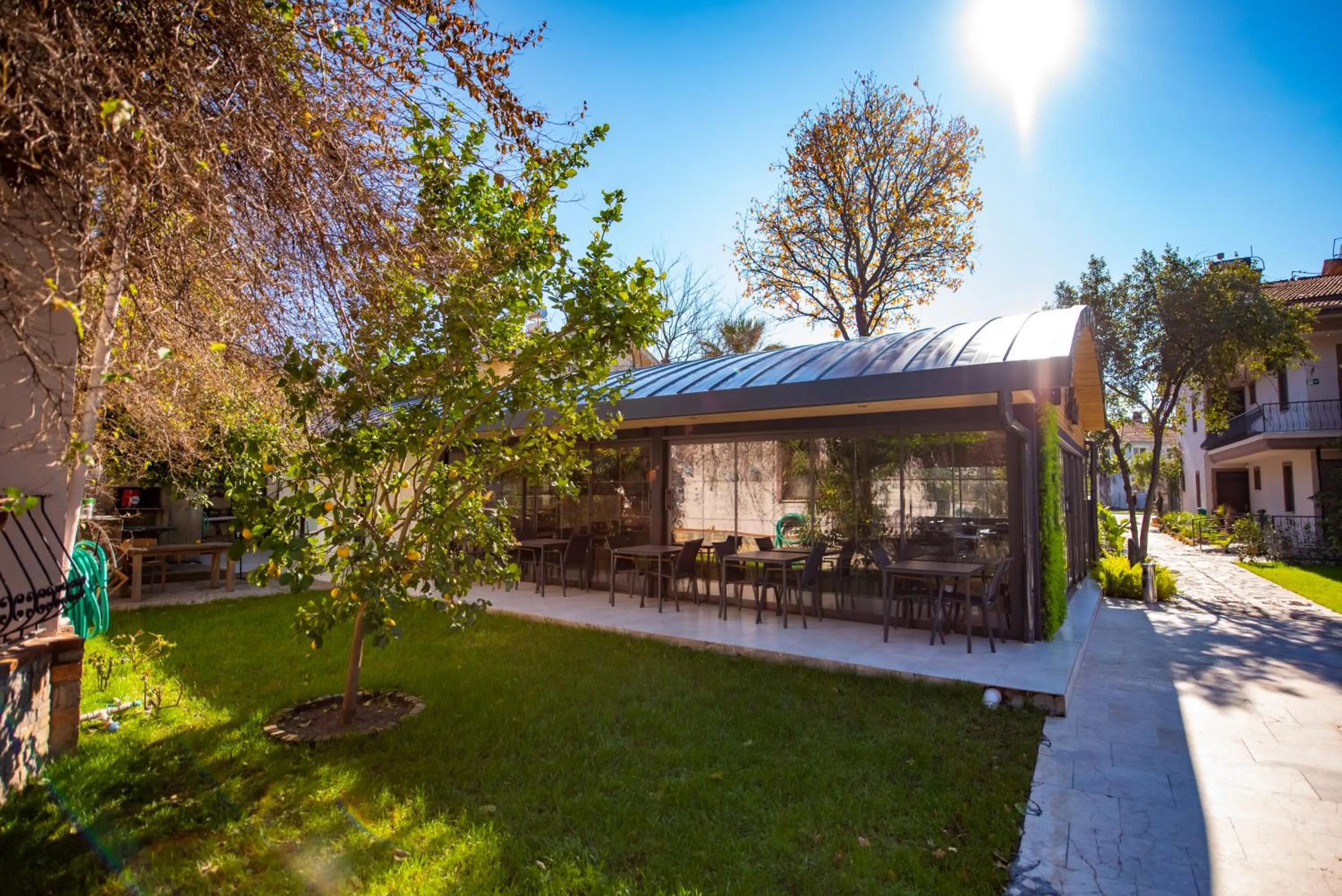 Garden in Vira Suites Hotel