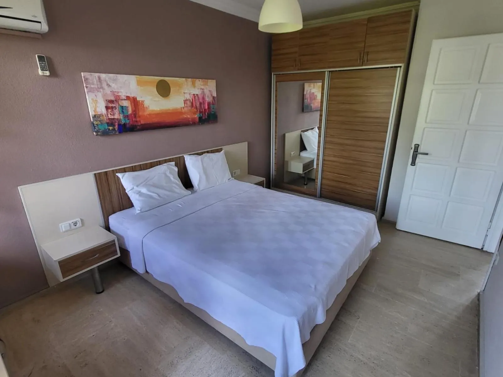 Bedroom, Bed in Vira Suites Hotel