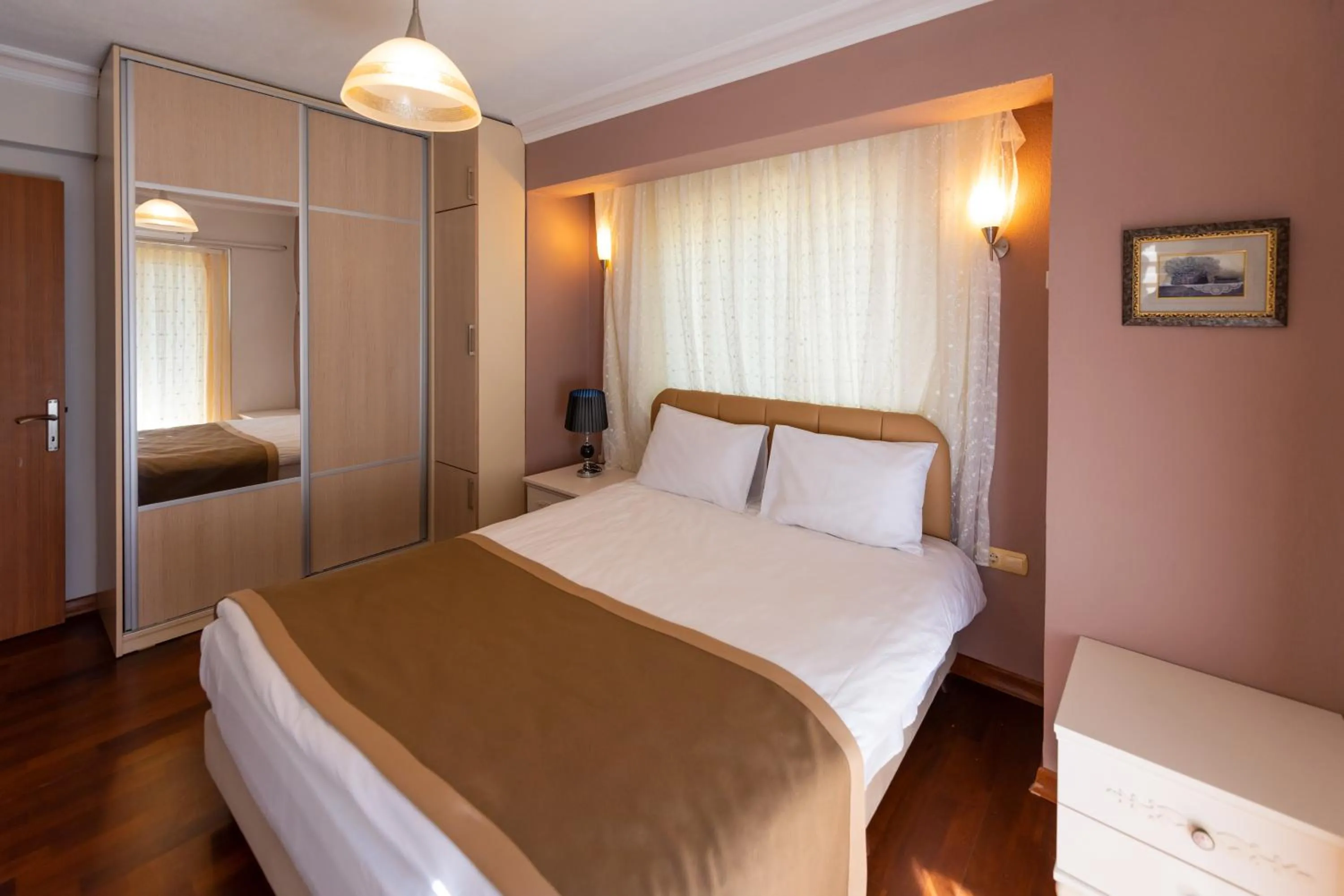 Bedroom, Bed in Vira Suites Hotel