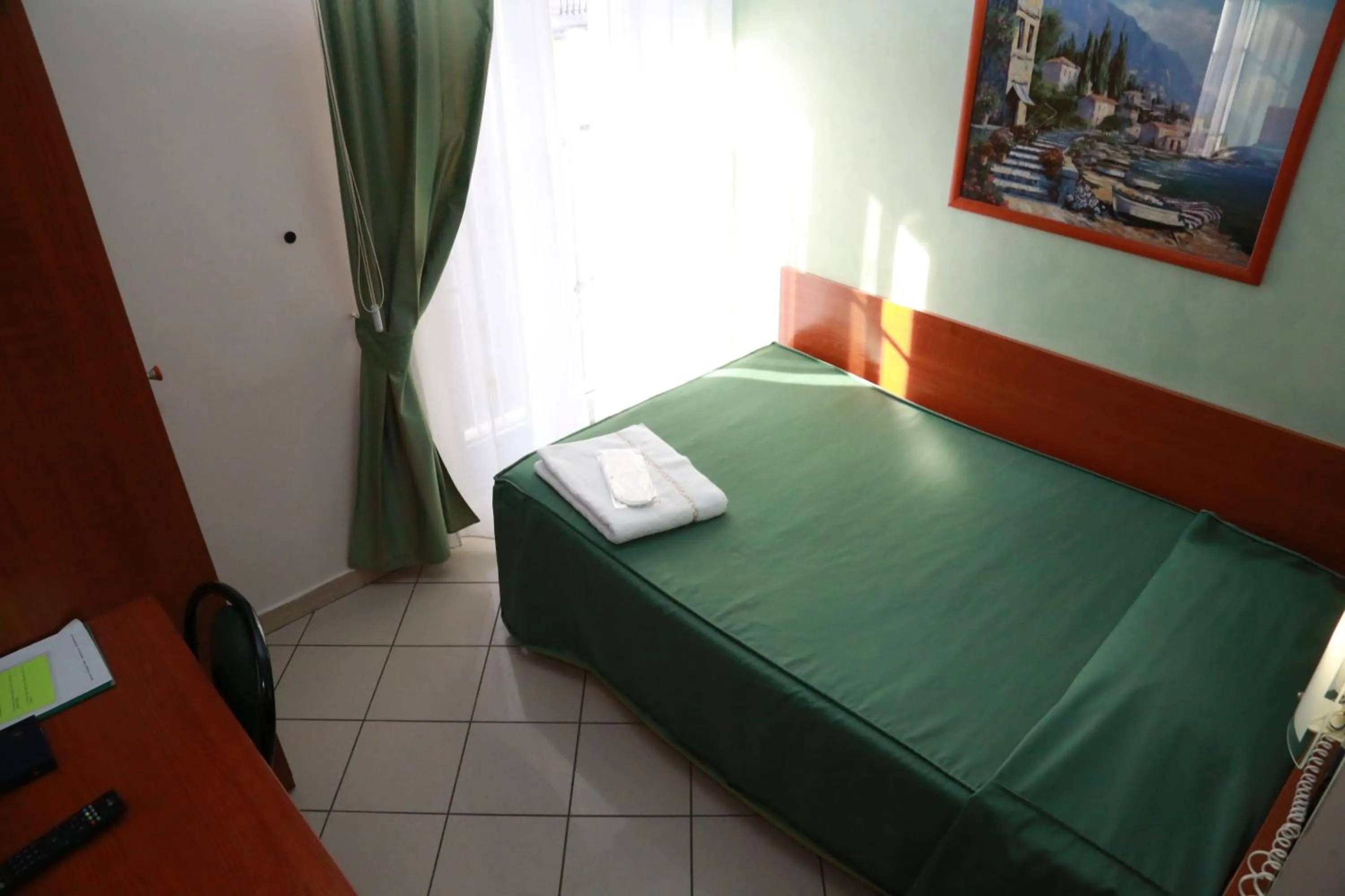 Photo of the whole room in Hotel Dorè