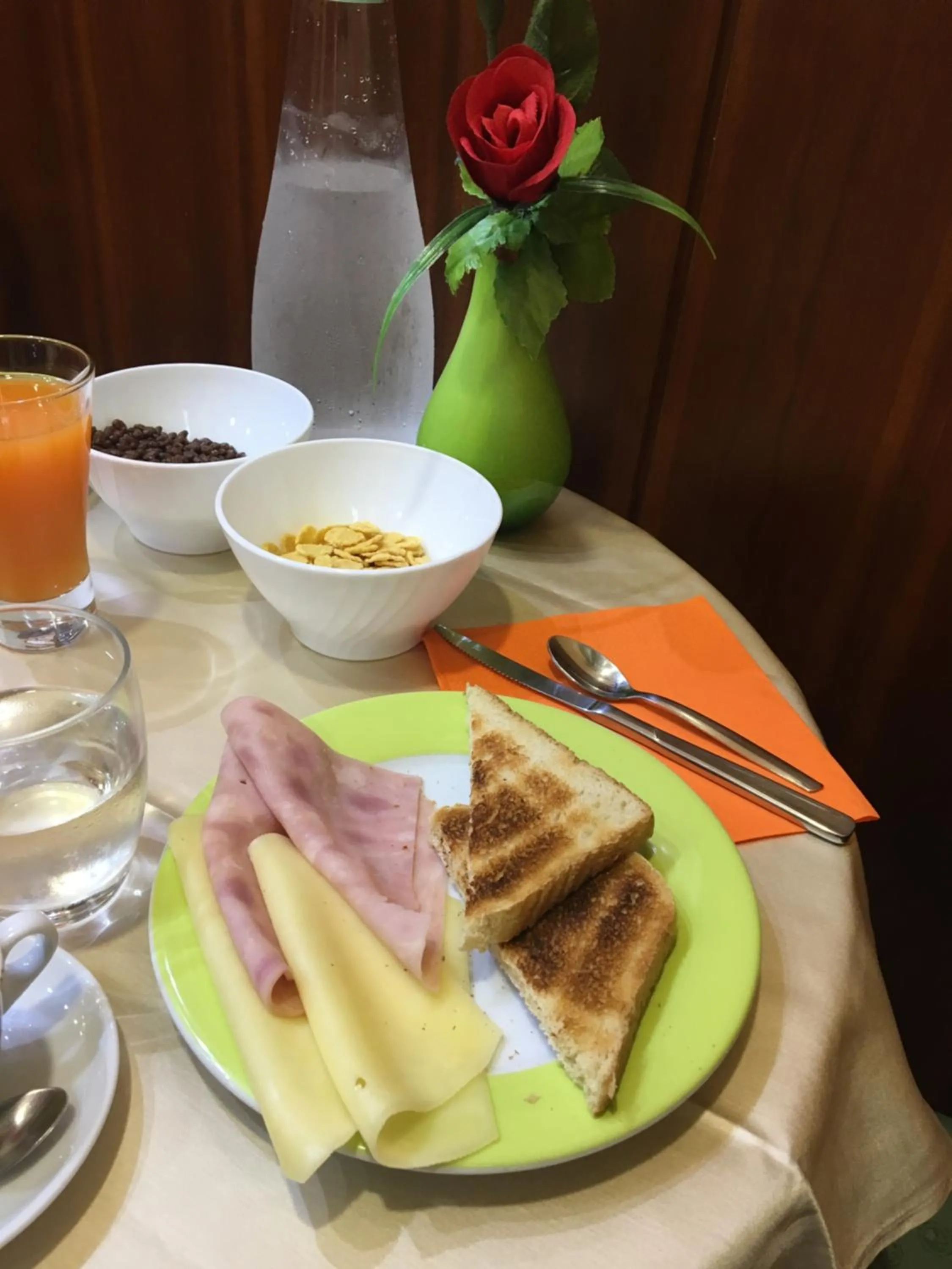 Breakfast in Hotel Dorè