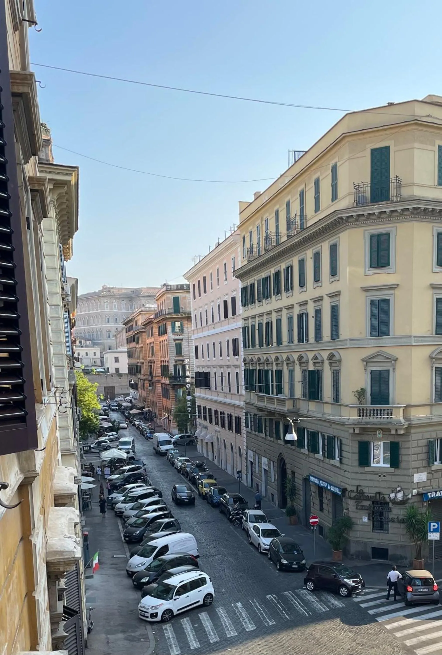Street view in AngelicaHome Roma