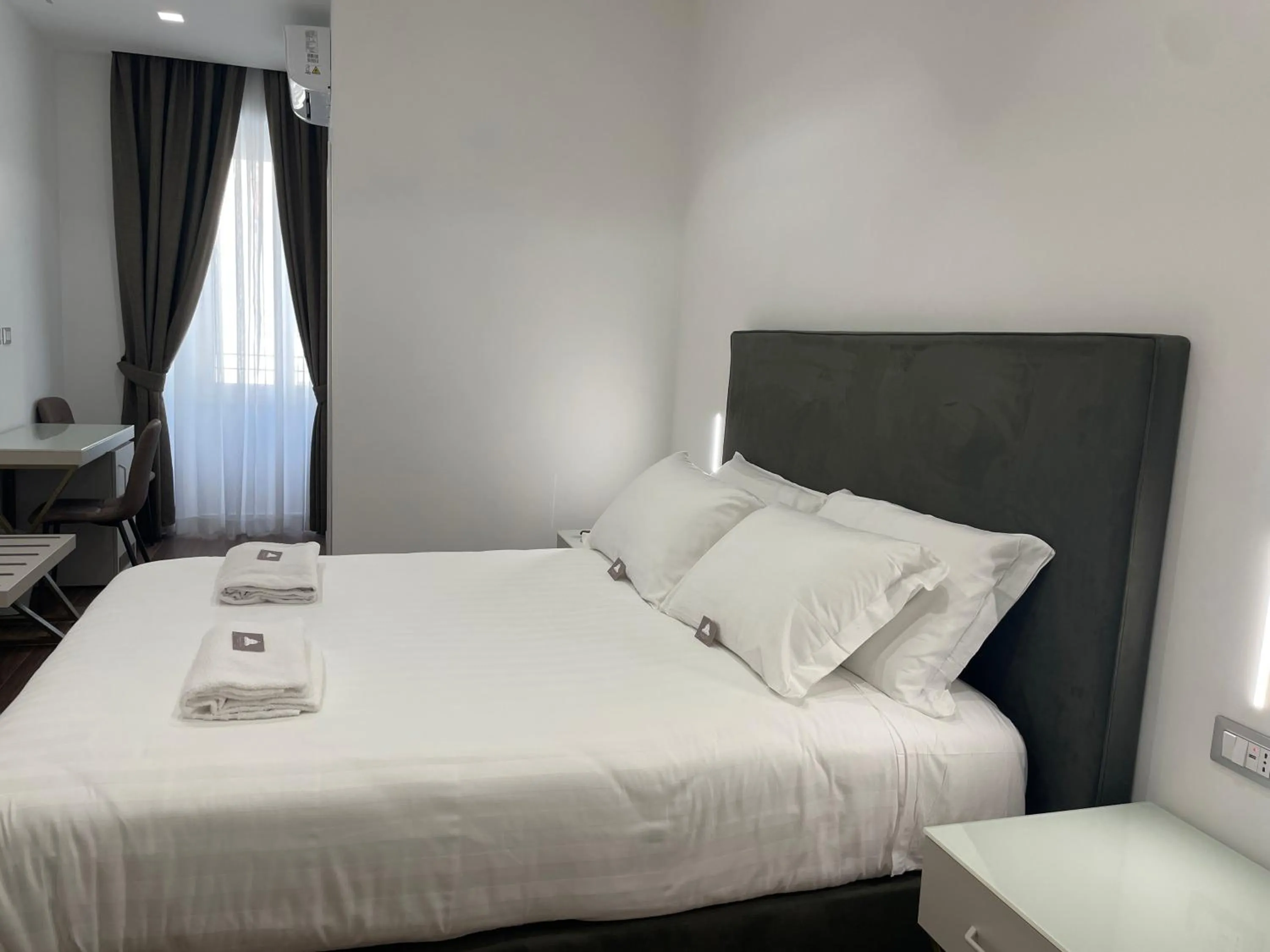 Bed in AngelicaHome Roma
