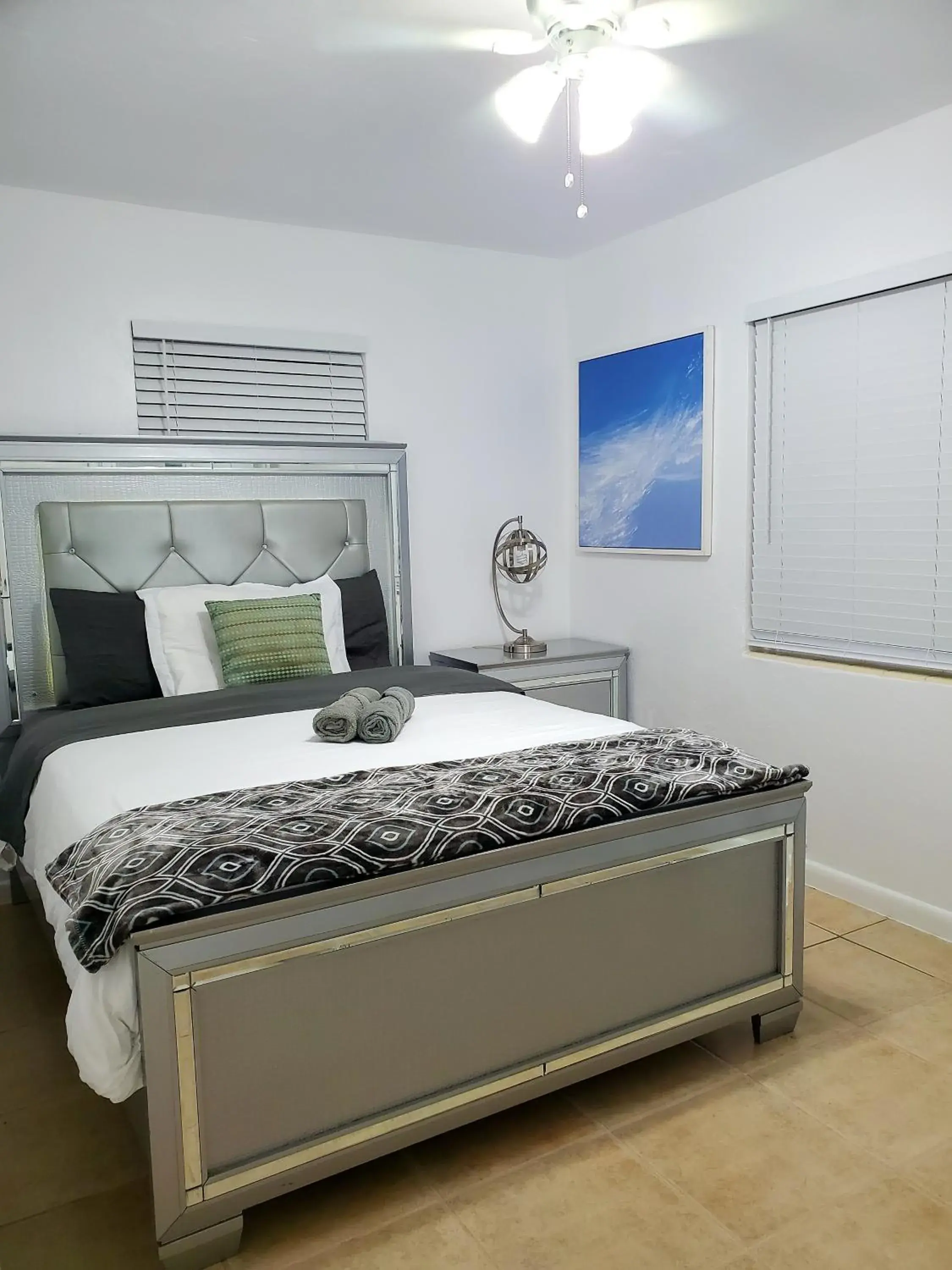 One-Bedroom Apartment in Singer Island Inn One-Bedroom Apartment in Singer Island Inn