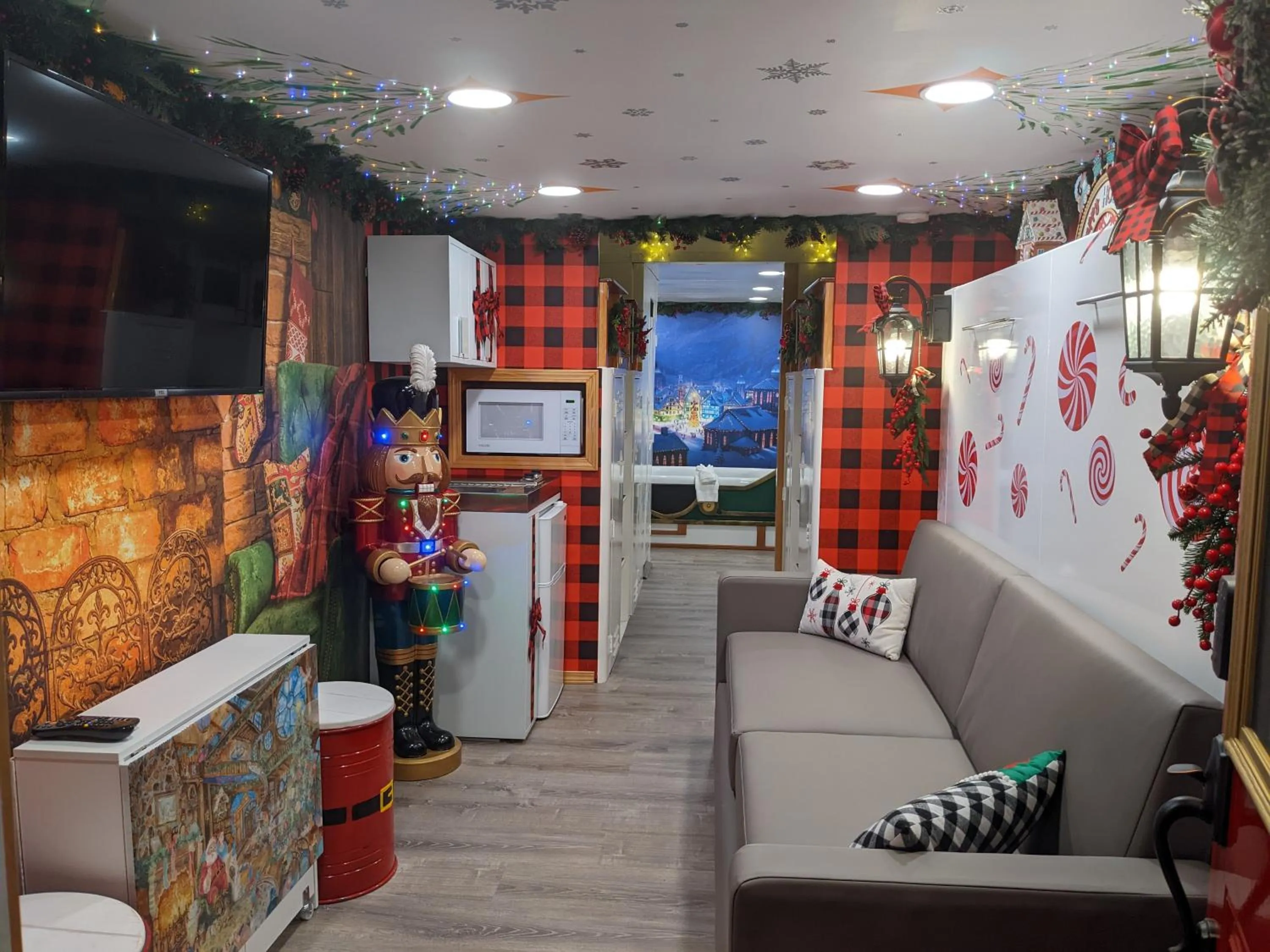 Living room in Olympic Railway Inn