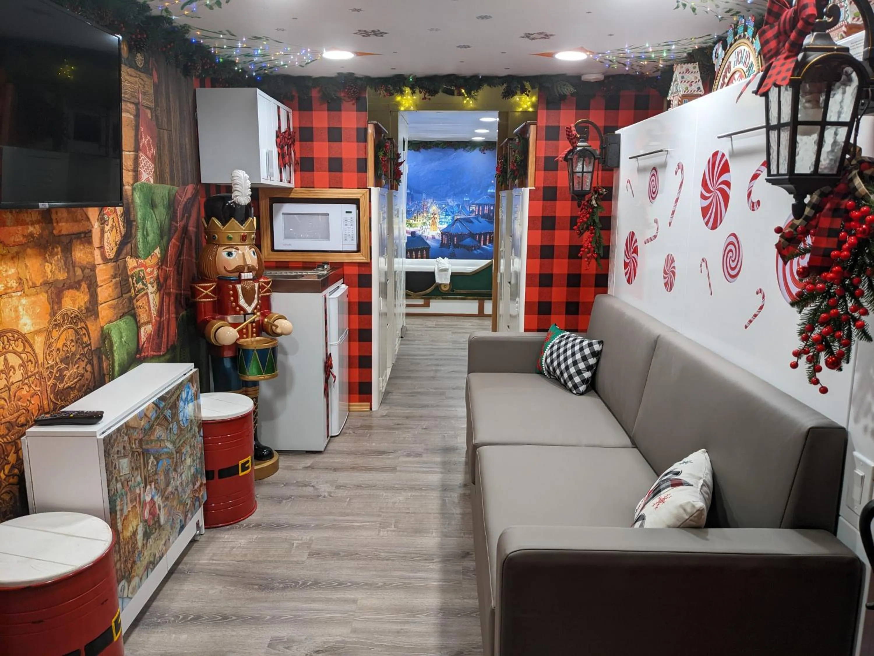 Living room in Olympic Railway Inn