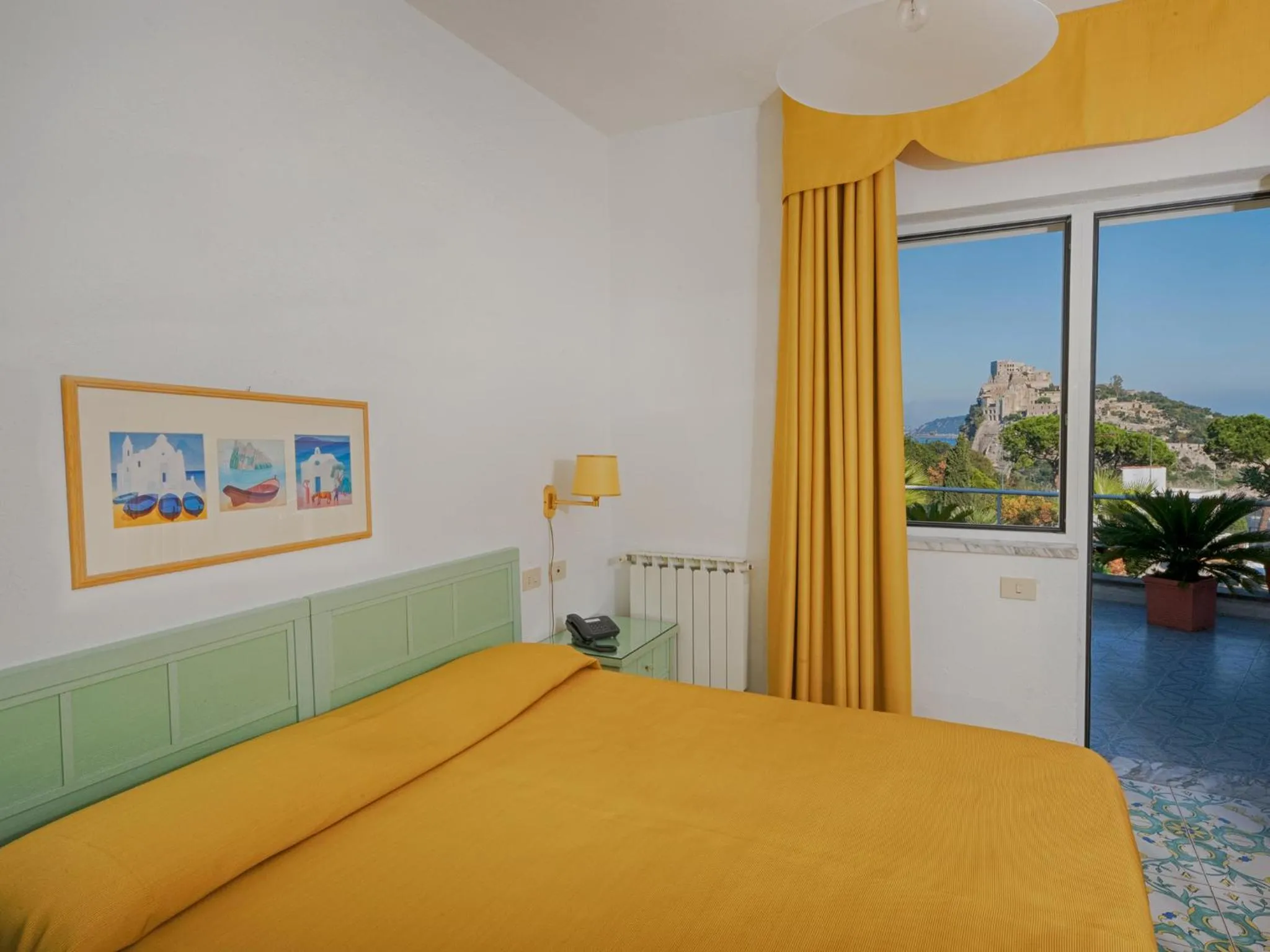 Garden, Bed in Hotel Parco Cartaromana