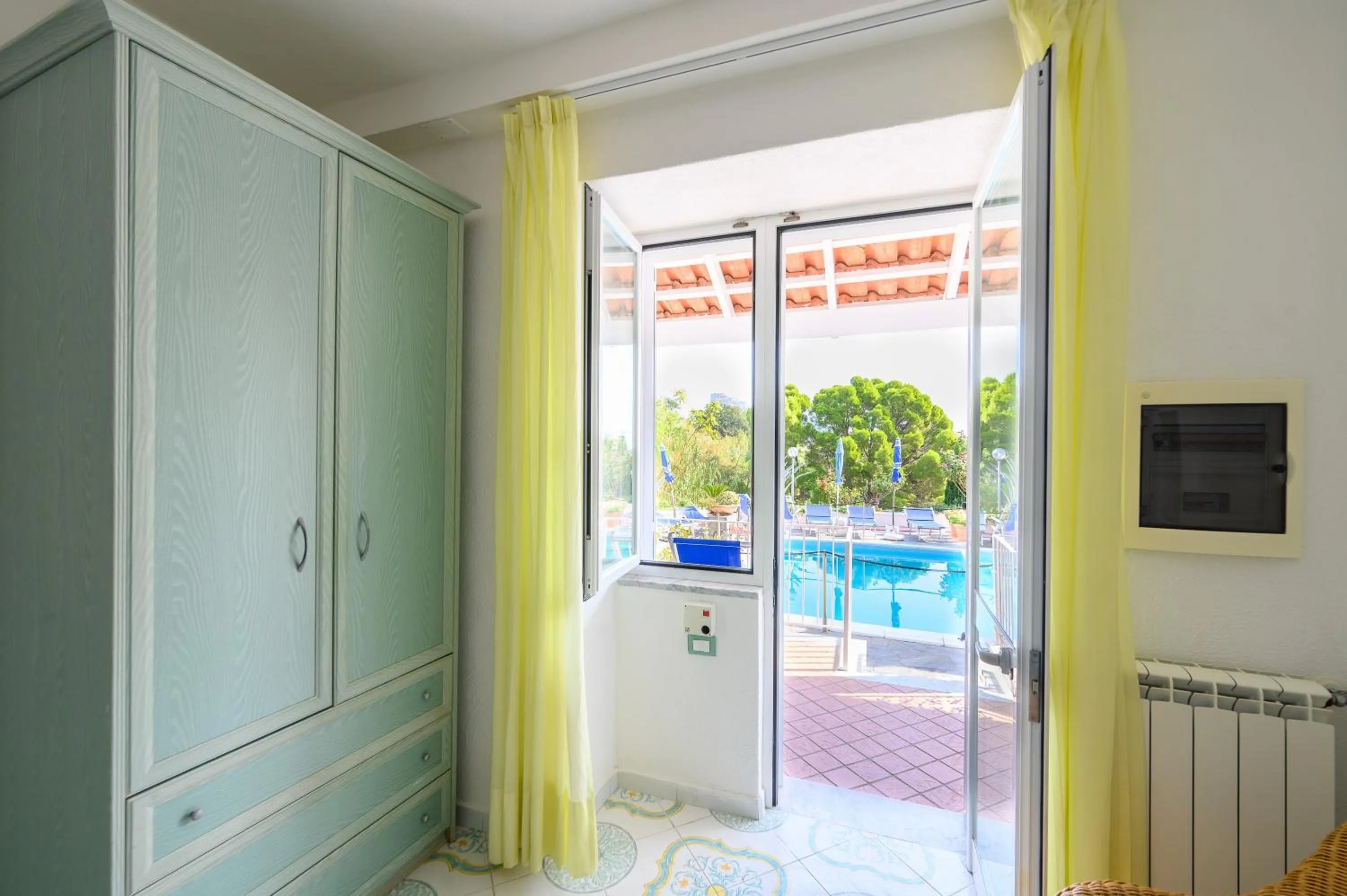 Swimming pool in Hotel Parco Cartaromana