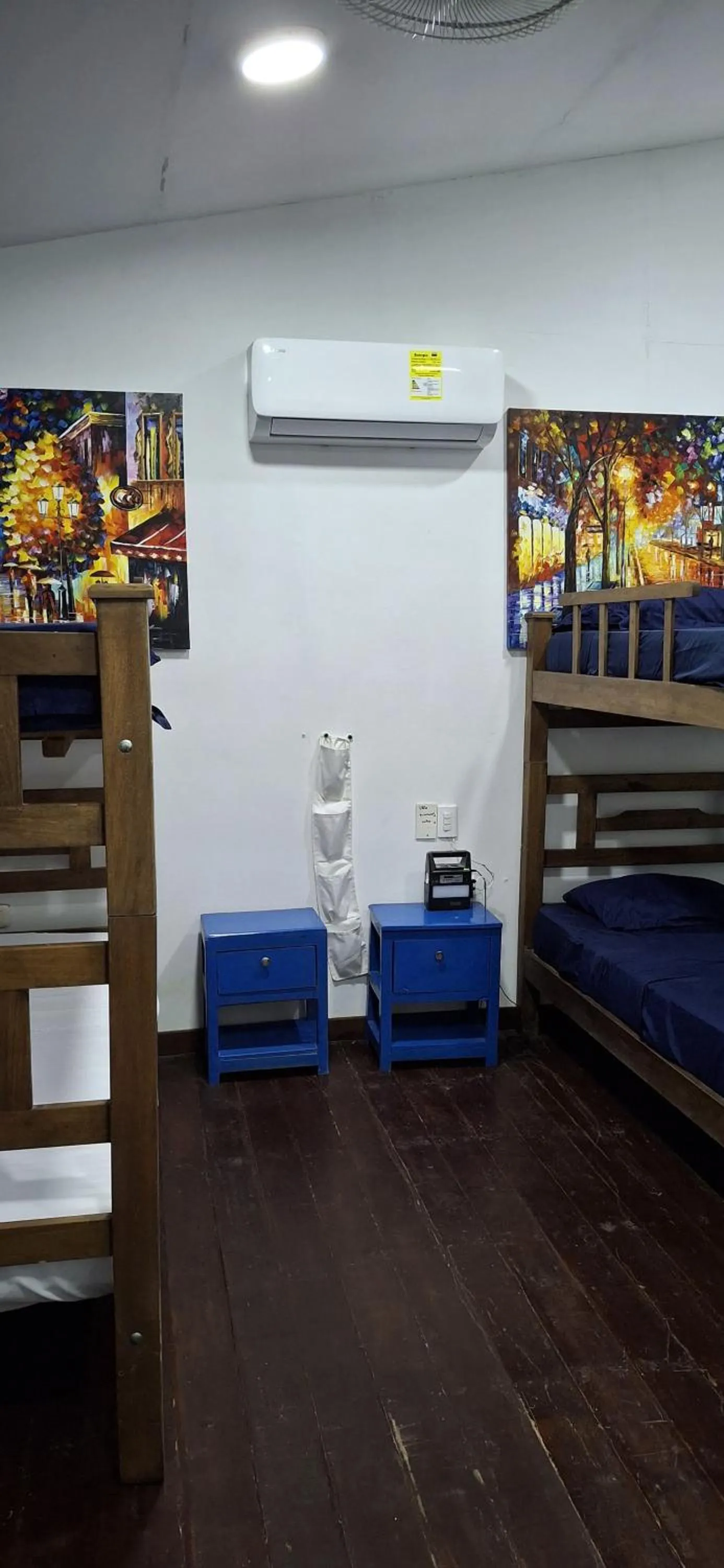 air conditioner, Bed in Hostal Paraiso Minca